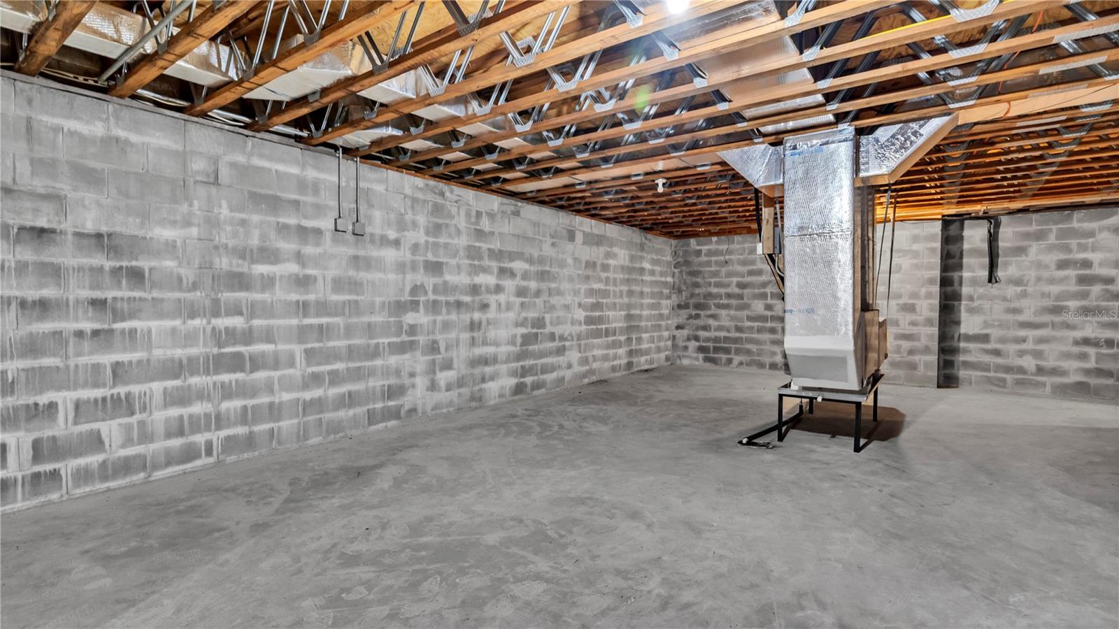 MOUNTAIN LAKE UNREC - Residential