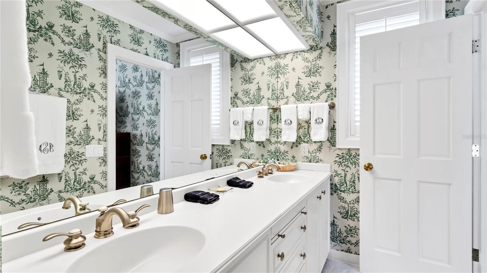 MOUNTAIN LAKE UNREC - Residential