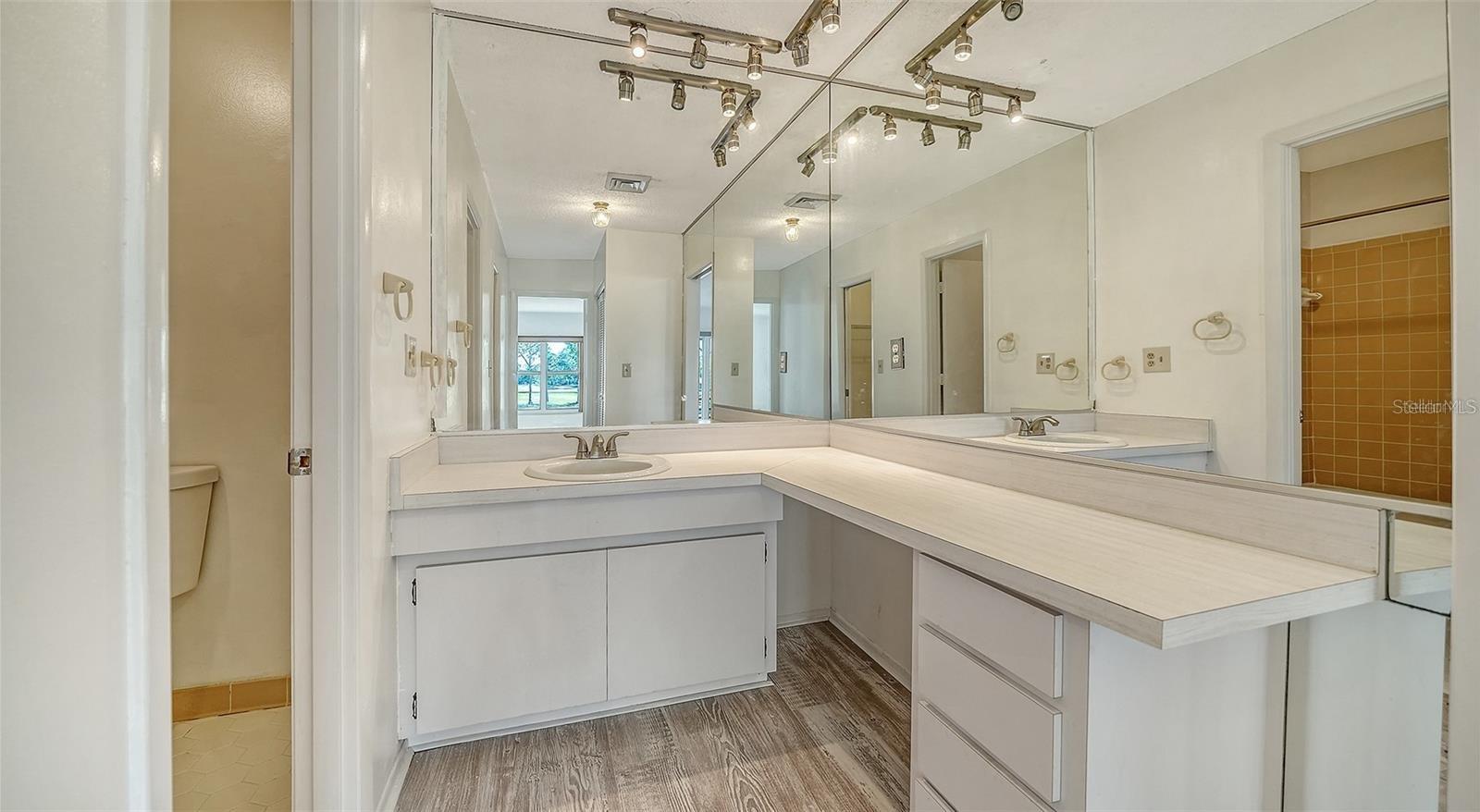 PALM-AIRE AT SARASOTA 8-A - Residential Lease