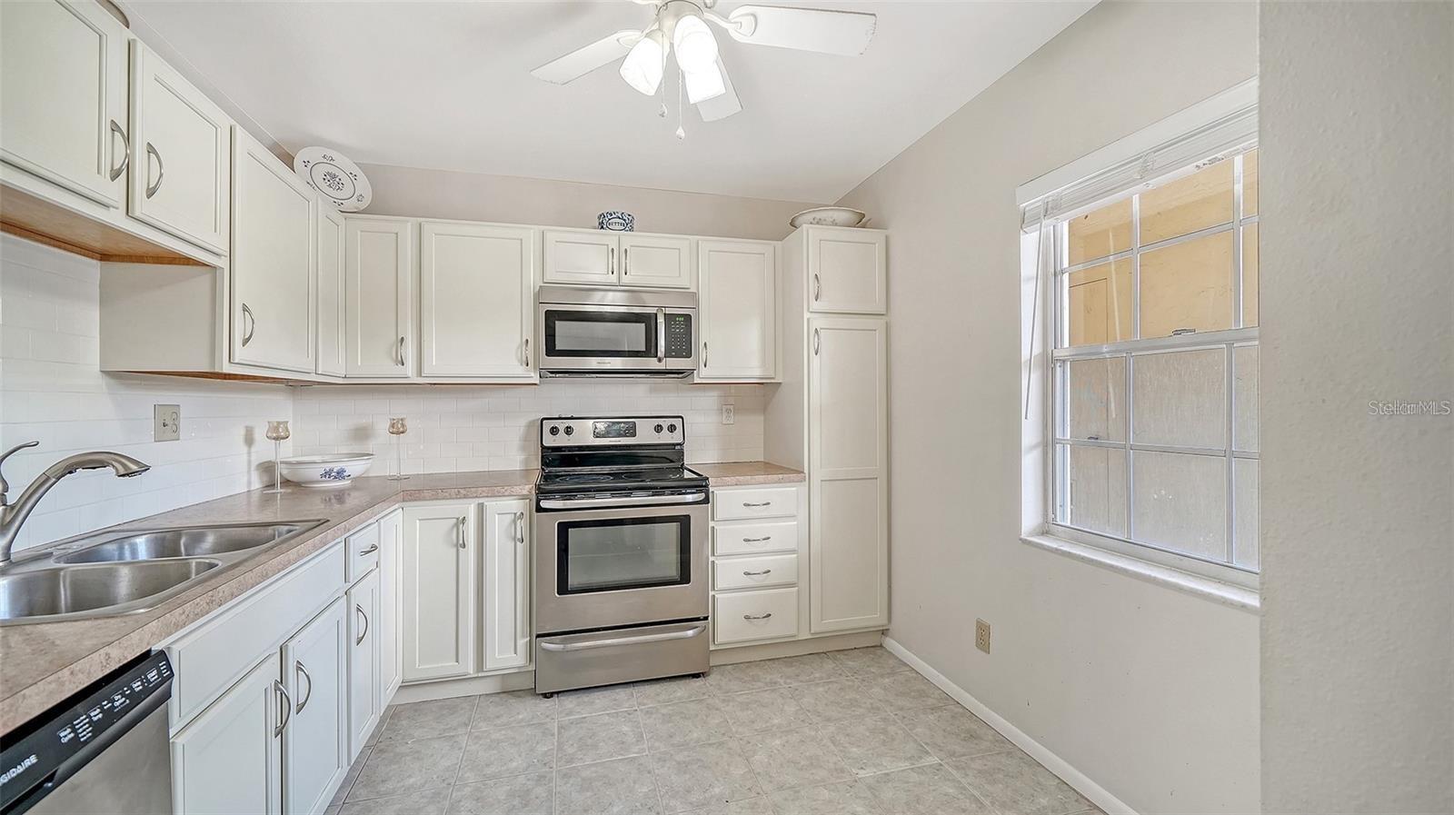 PALM-AIRE AT SARASOTA 8-A - Residential Lease