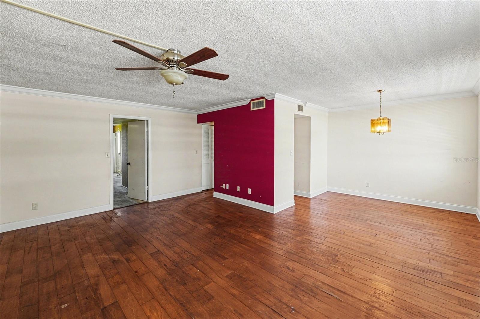 WINSTON PARK NORTHEAST - Residential