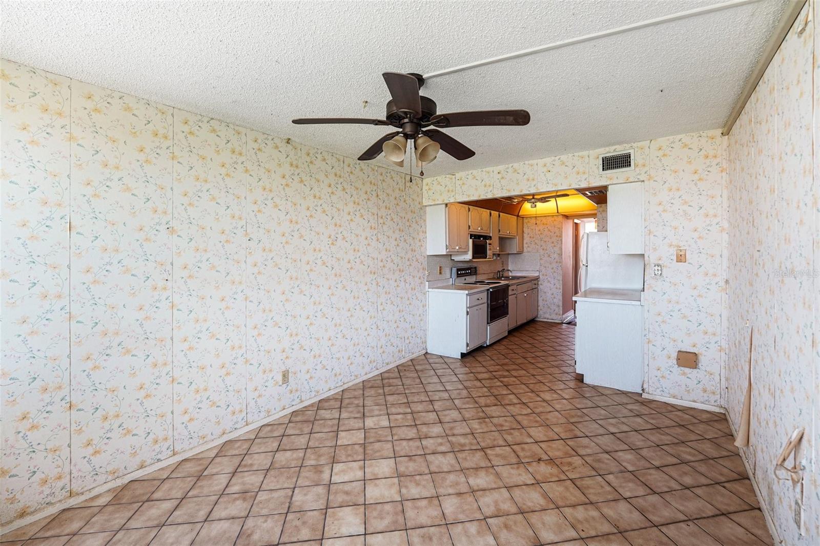 WINSTON PARK NORTHEAST - Residential