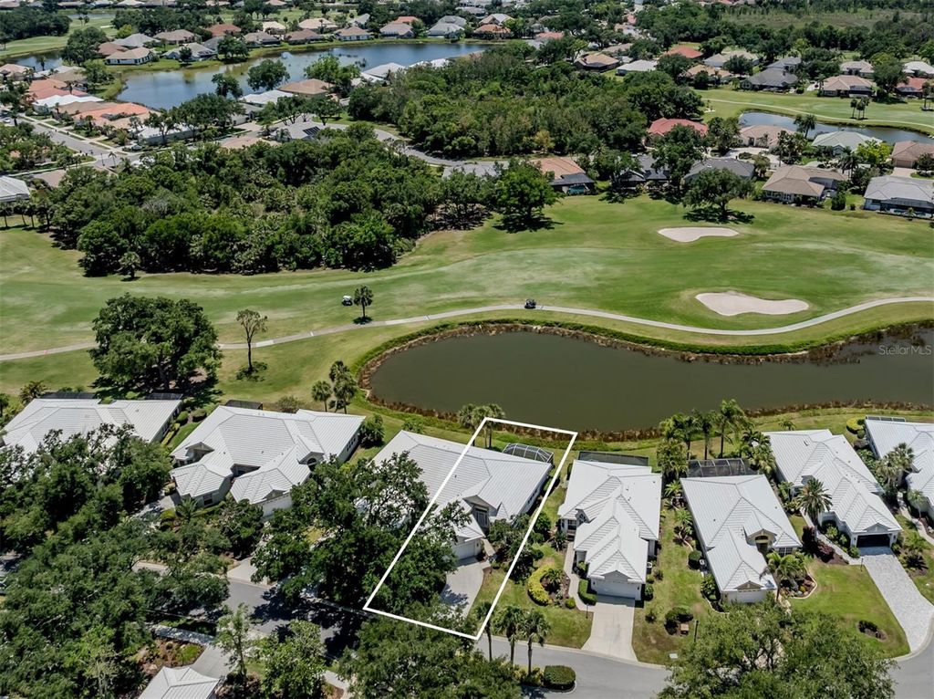 Photo of 553 Fallbrook Drive, Venice, FL 34292 (MLS # N6138554)