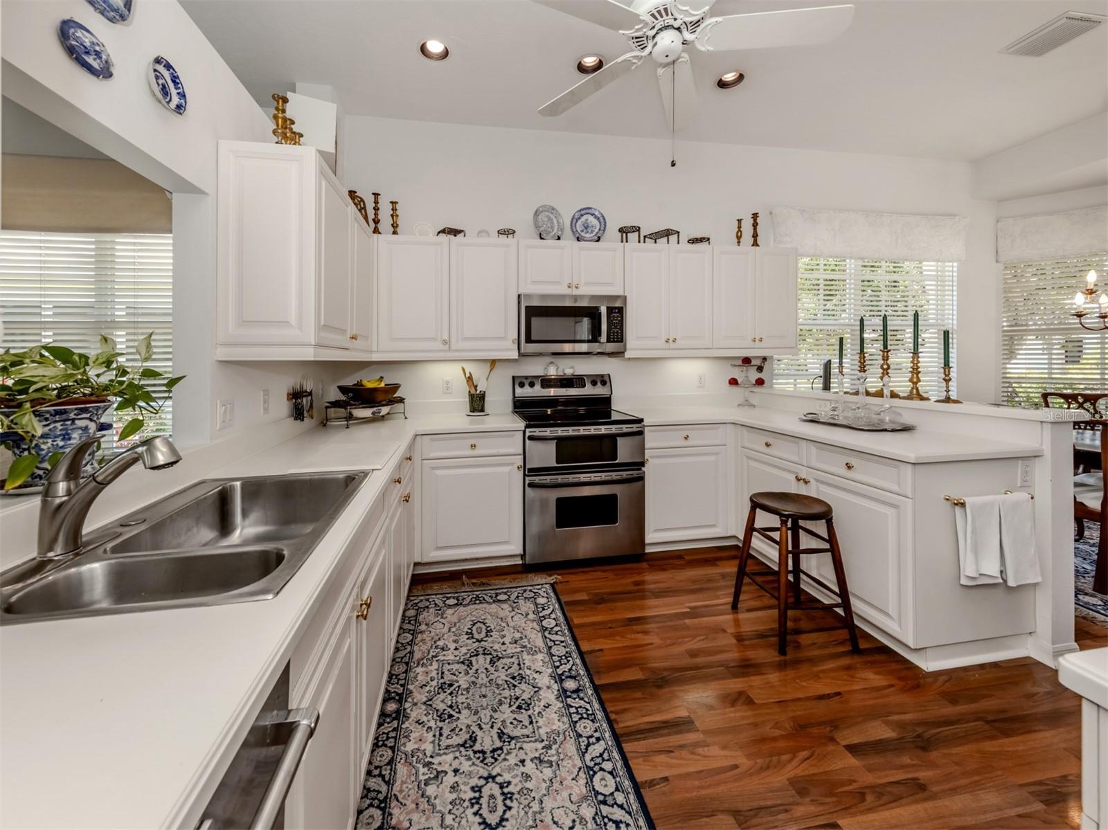 VENICE GOLF & COUNTRY CLUB - Residential