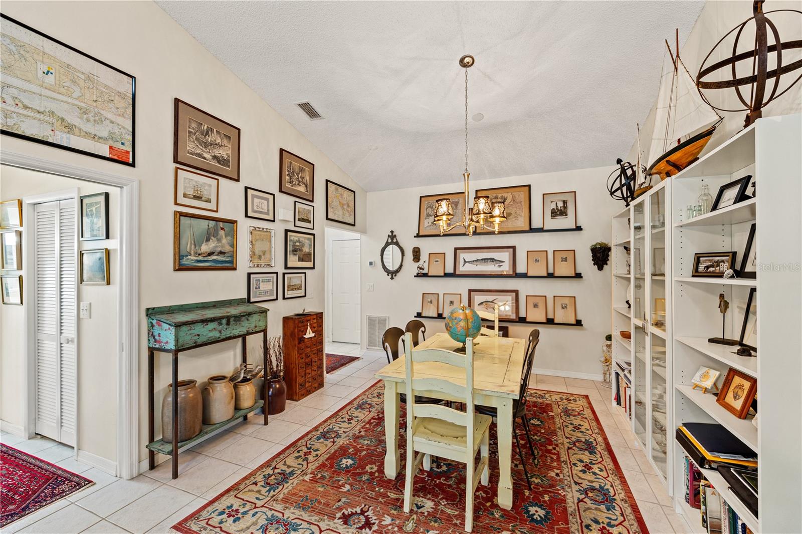 FORTY THREE WEST OAKS - Residential