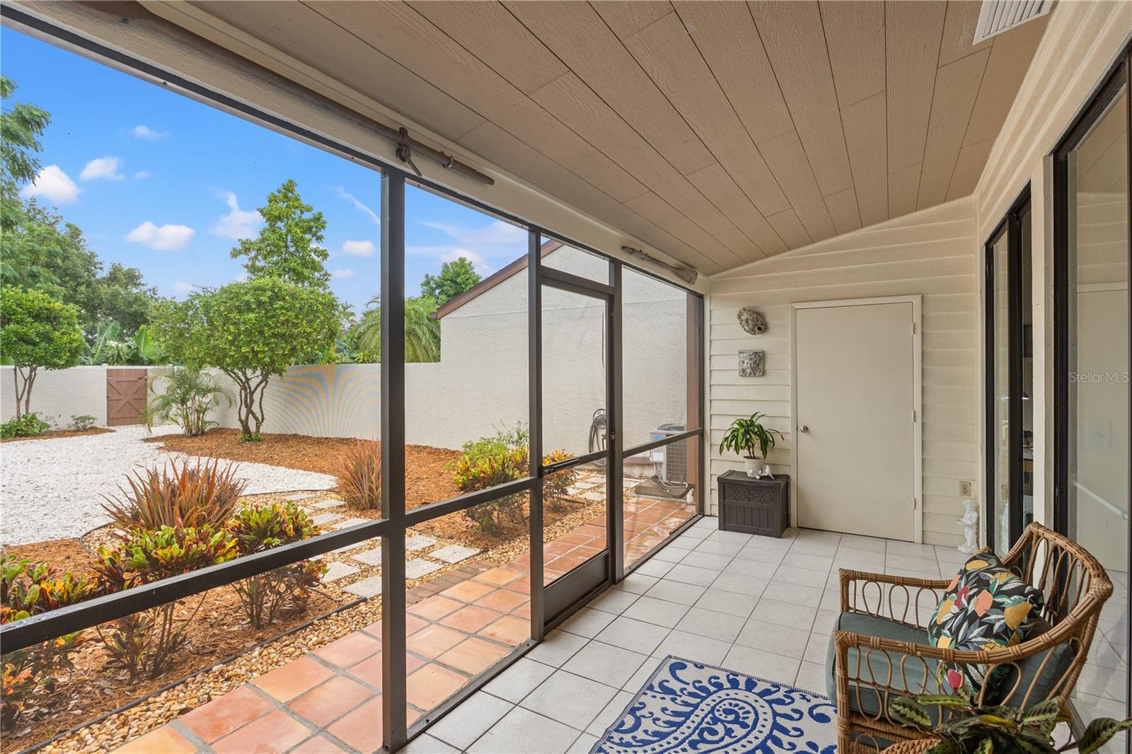 FORTY THREE WEST OAKS - Residential