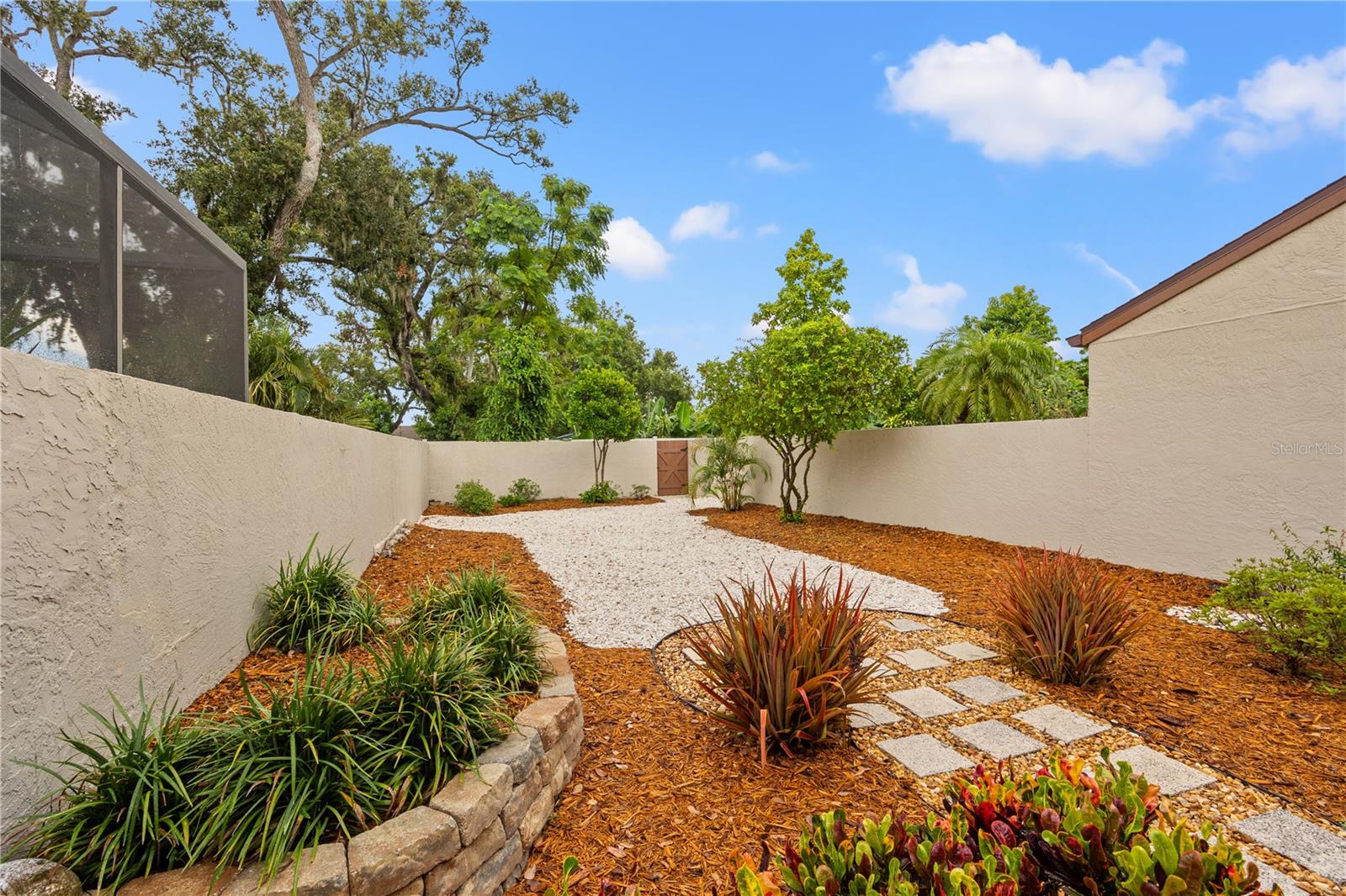 FORTY THREE WEST OAKS - Residential