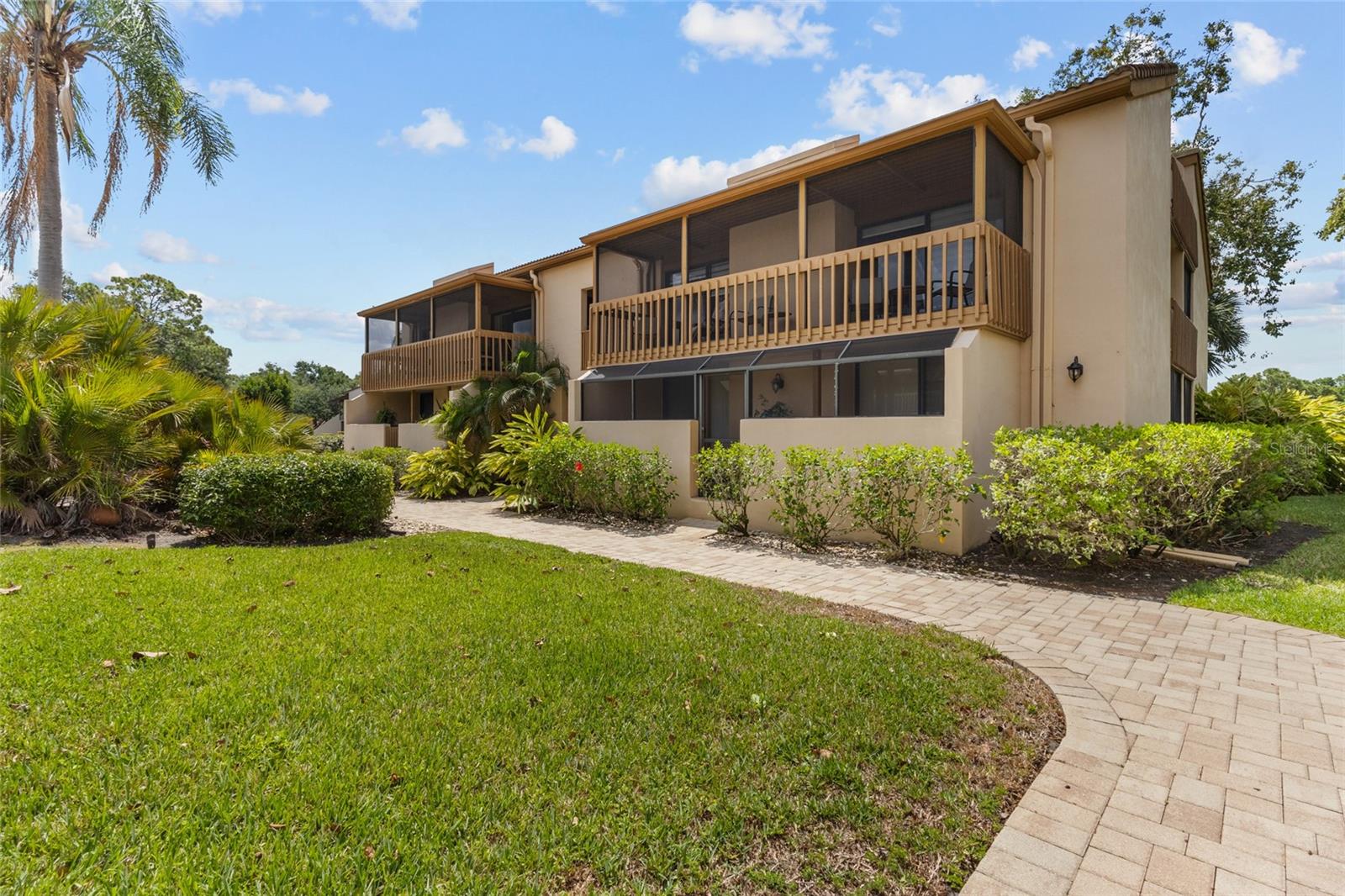 WILLOW GREEN - Residential