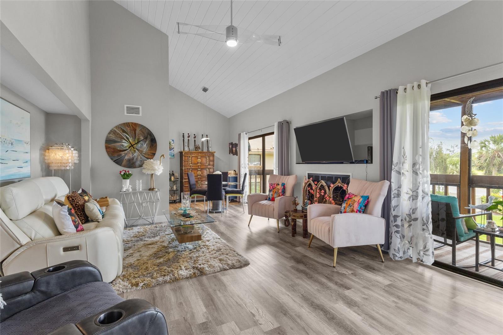 WILLOW GREEN - Residential