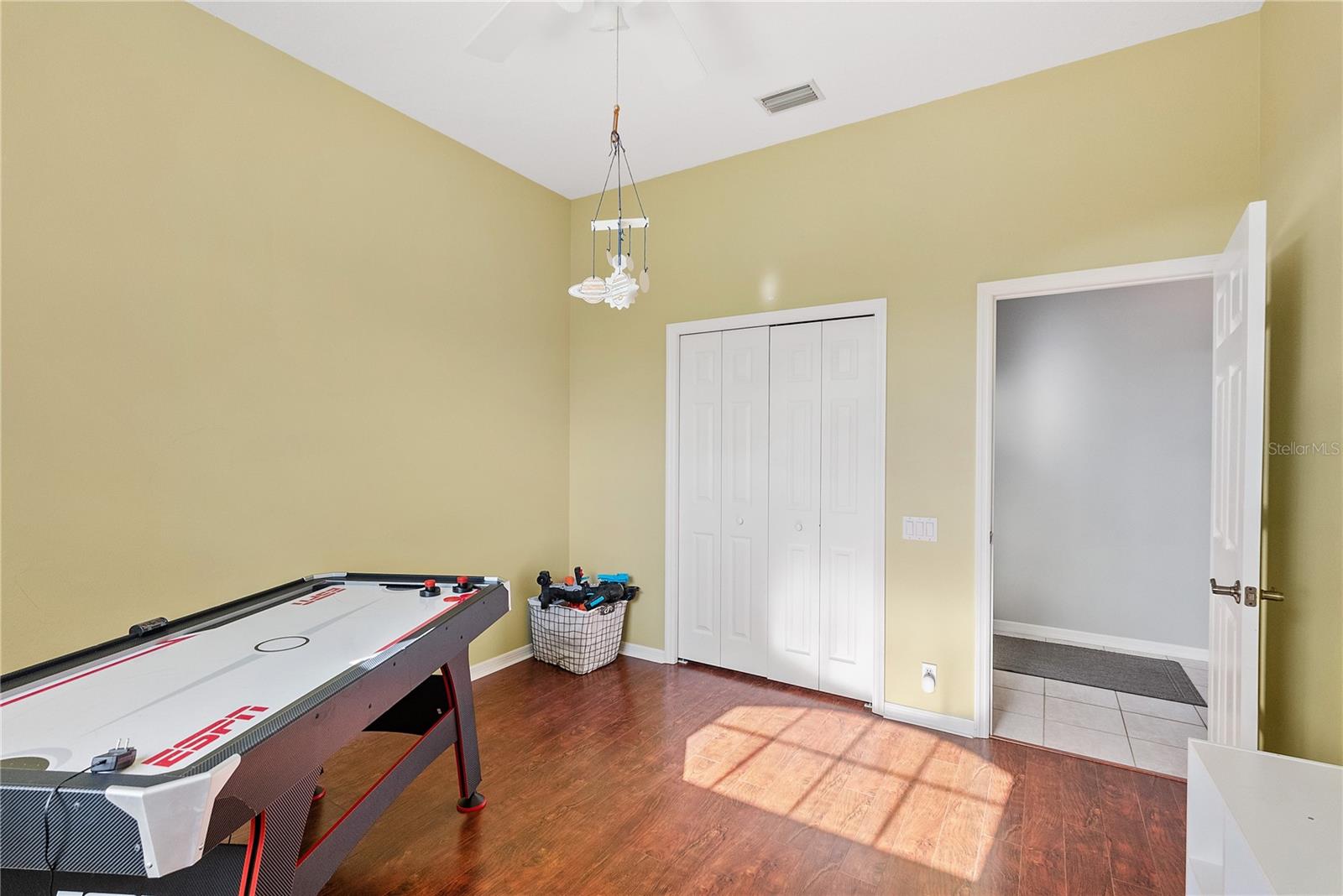 RIVERDALE REV - Residential