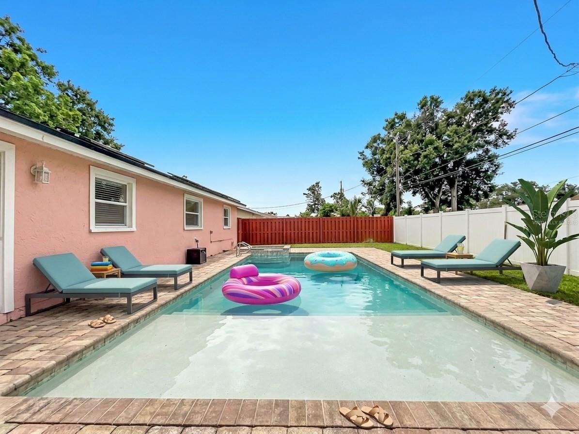 GREENDALE ESTATES 3RD ADD - Residential