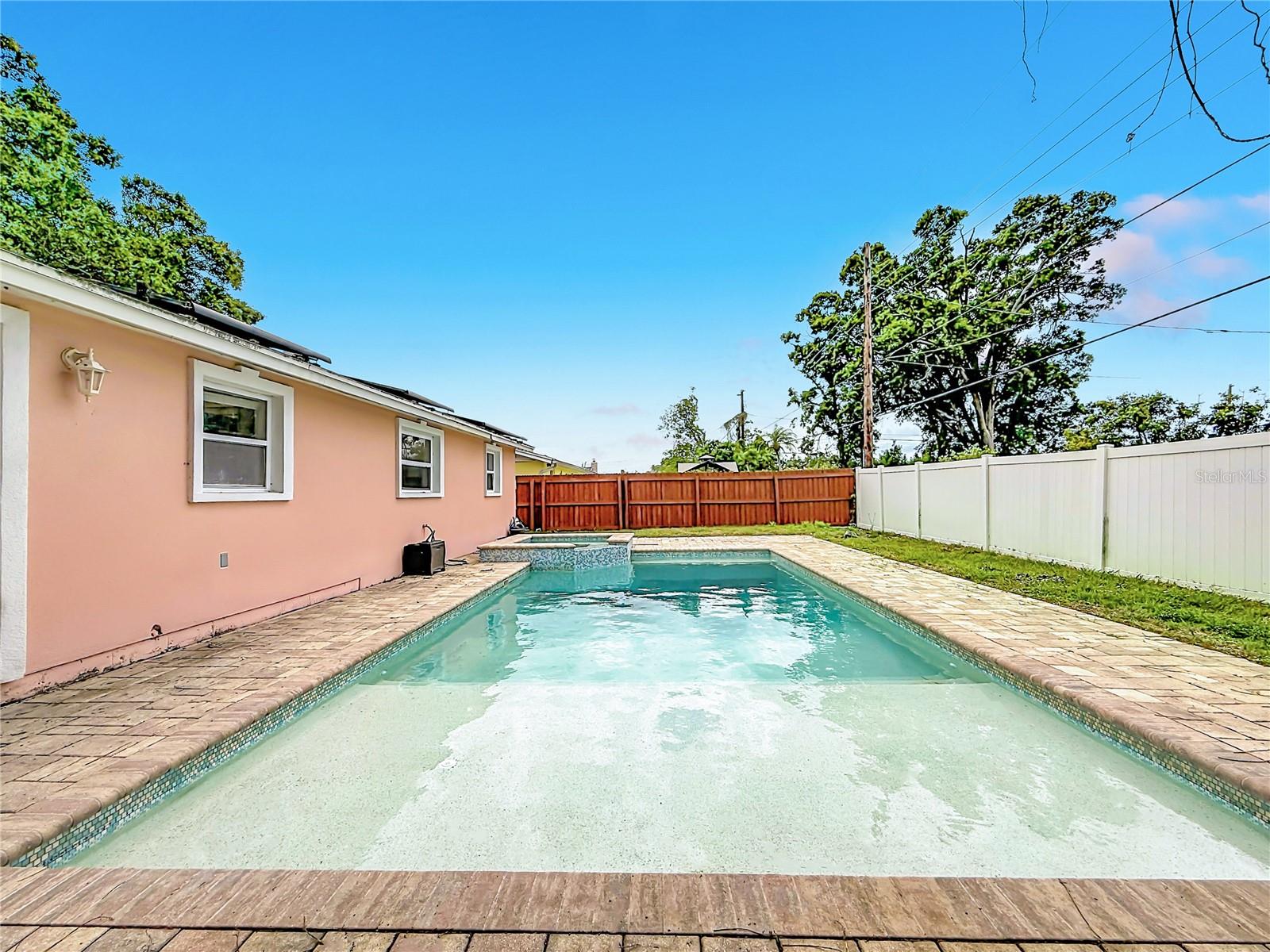 GREENDALE ESTATES 3RD ADD - Residential