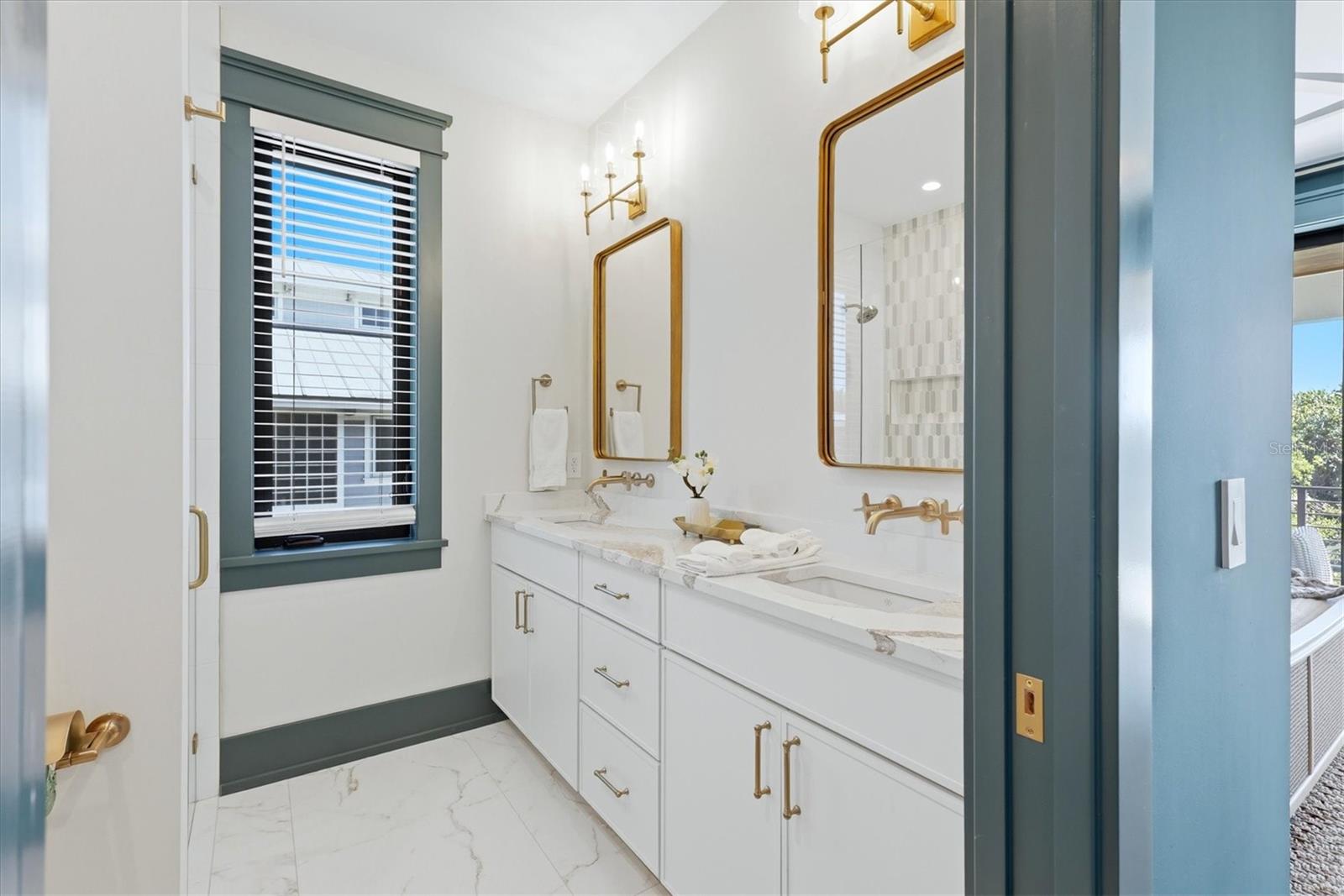 BIMINI BAY ESTATES - Residential