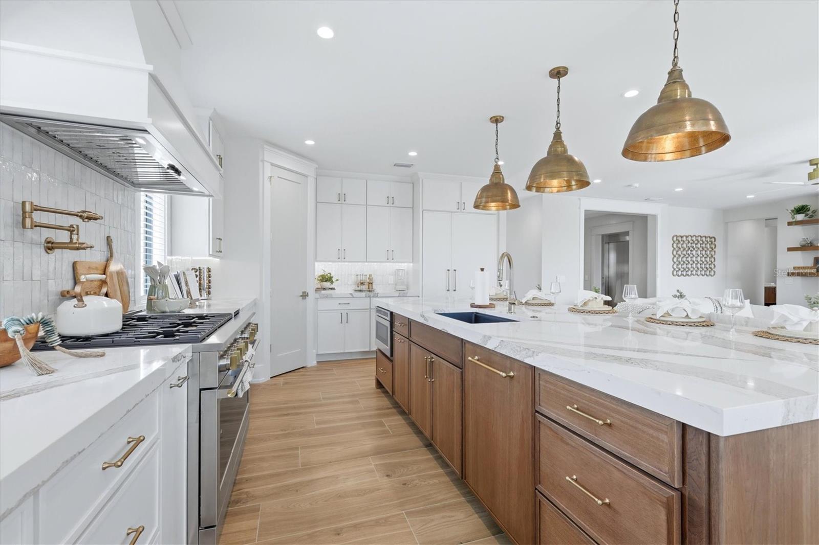 BIMINI BAY ESTATES - Residential