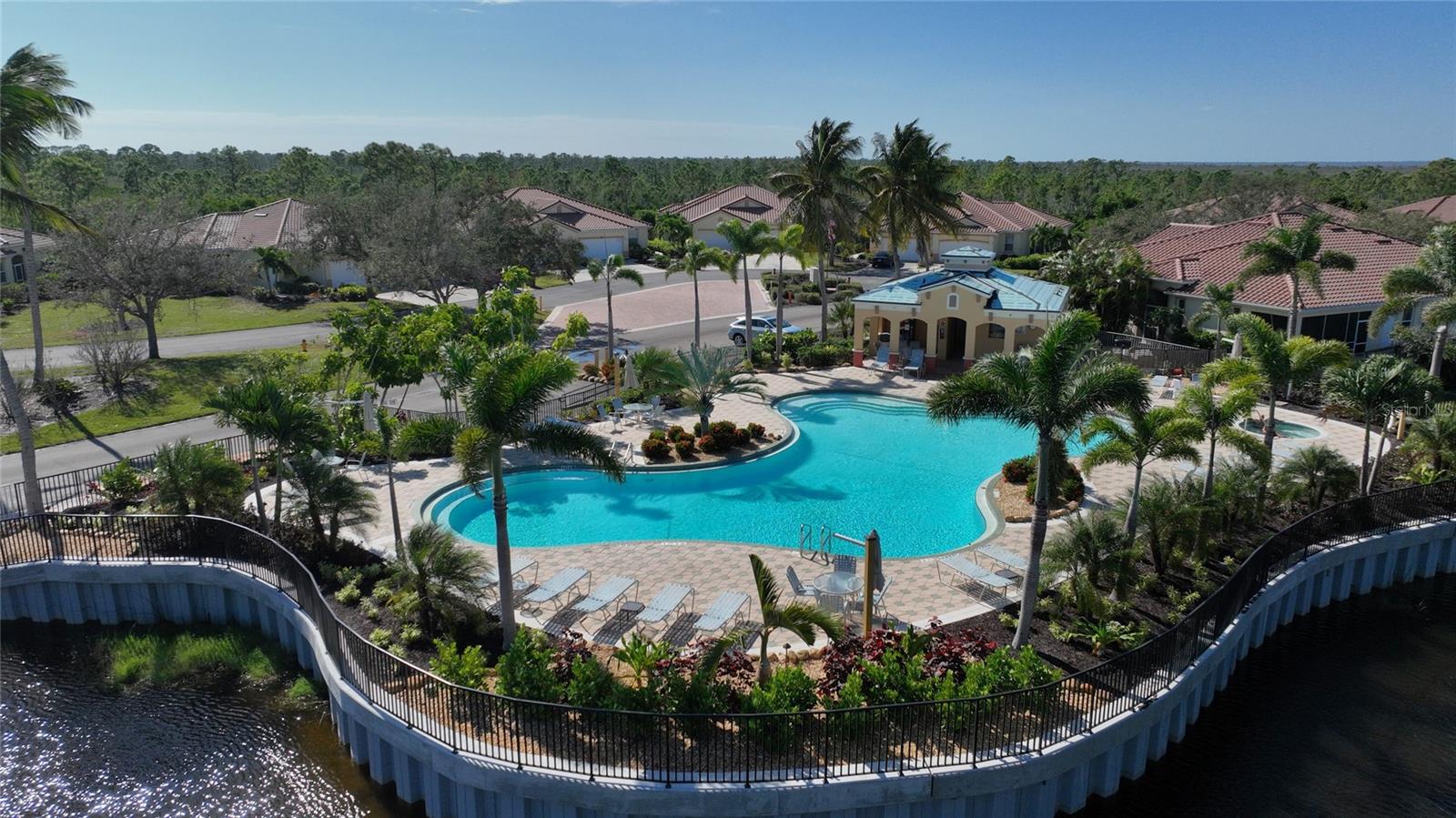 YELLOWFIN COVE CONDO - Residential