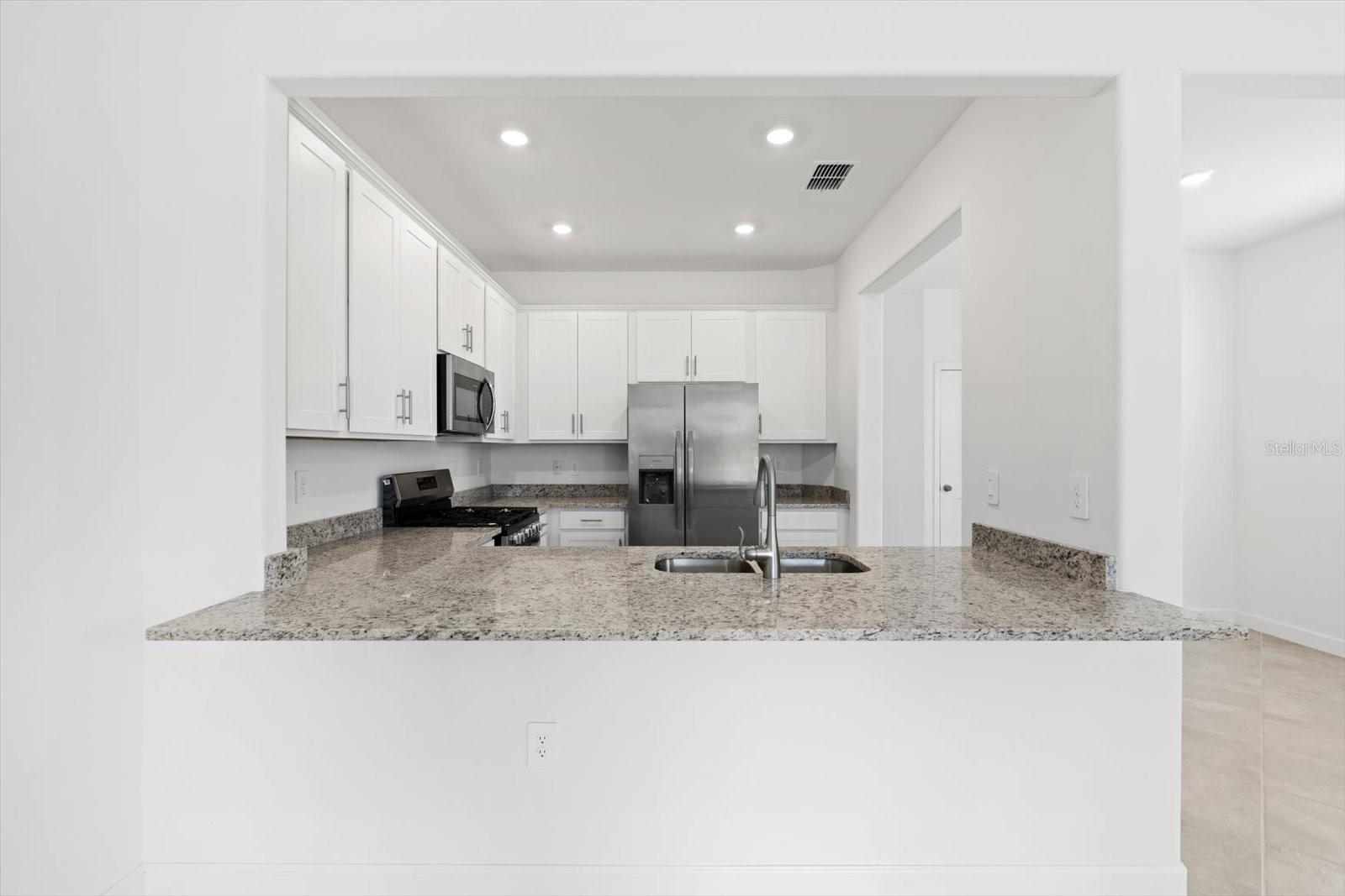 LORRAINE LAKES PH IIA - Residential Lease