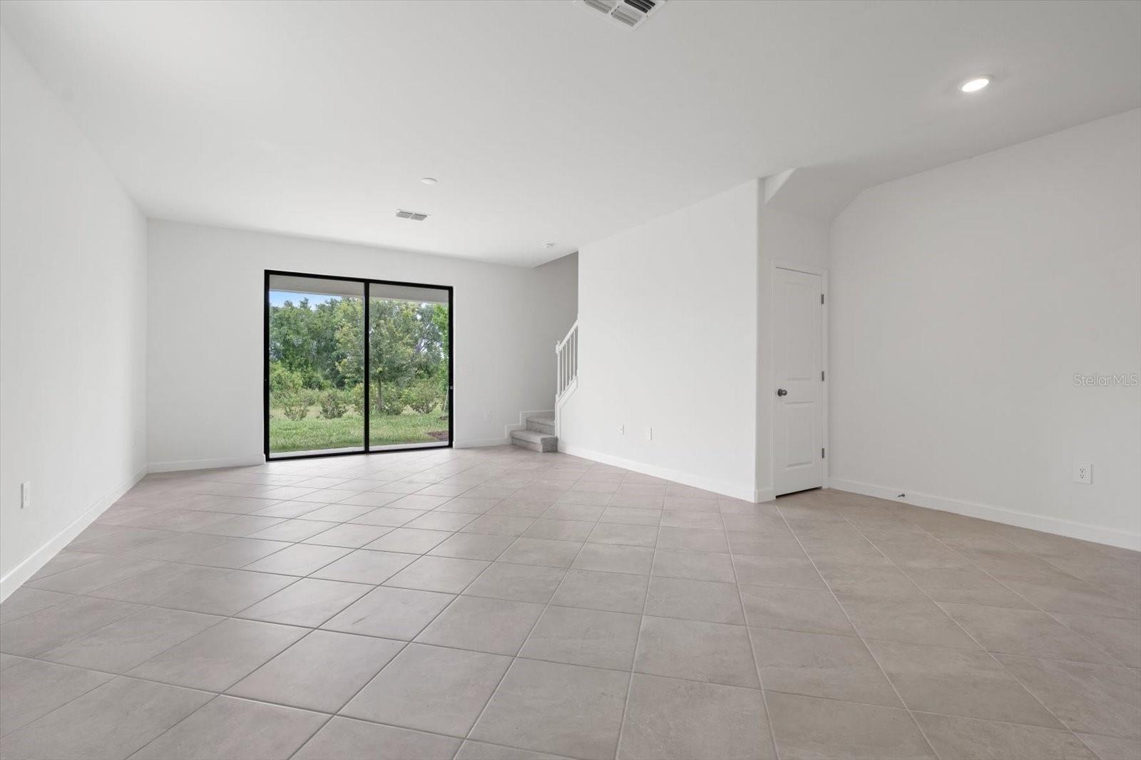 LORRAINE LAKES PH IIA - Residential Lease