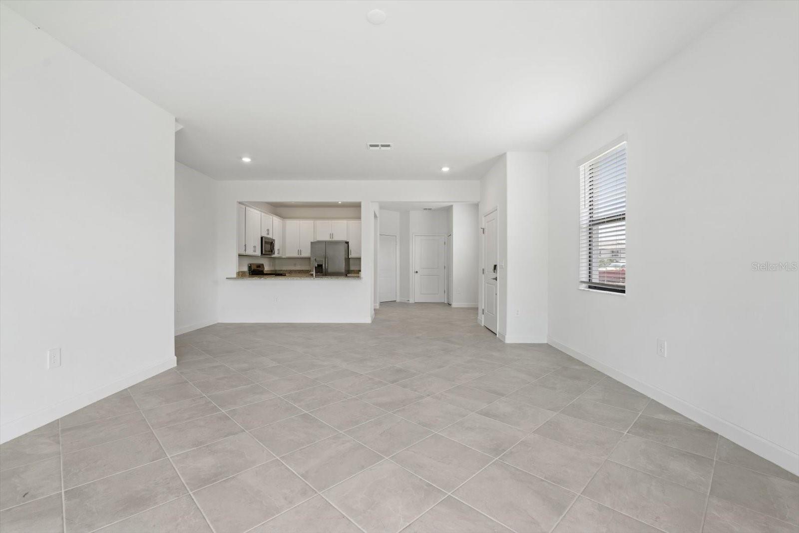 LORRAINE LAKES PH IIA - Residential Lease