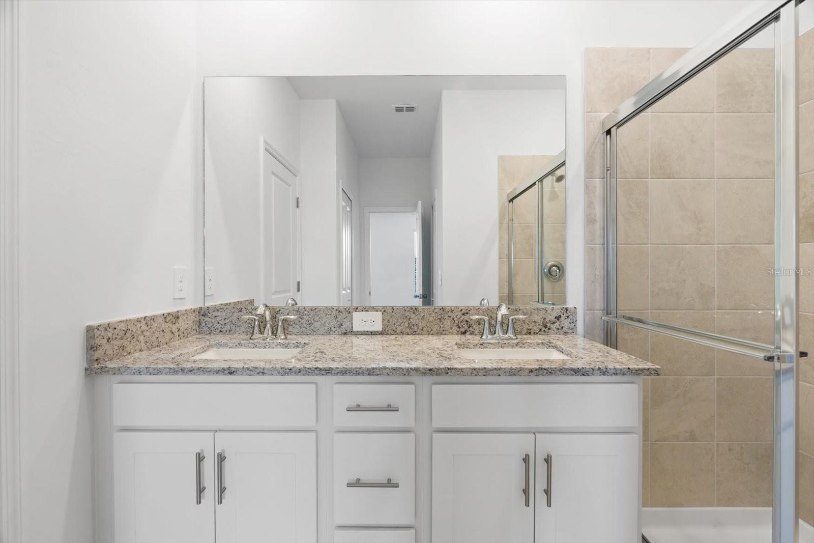 LORRAINE LAKES PH IIA - Residential Lease