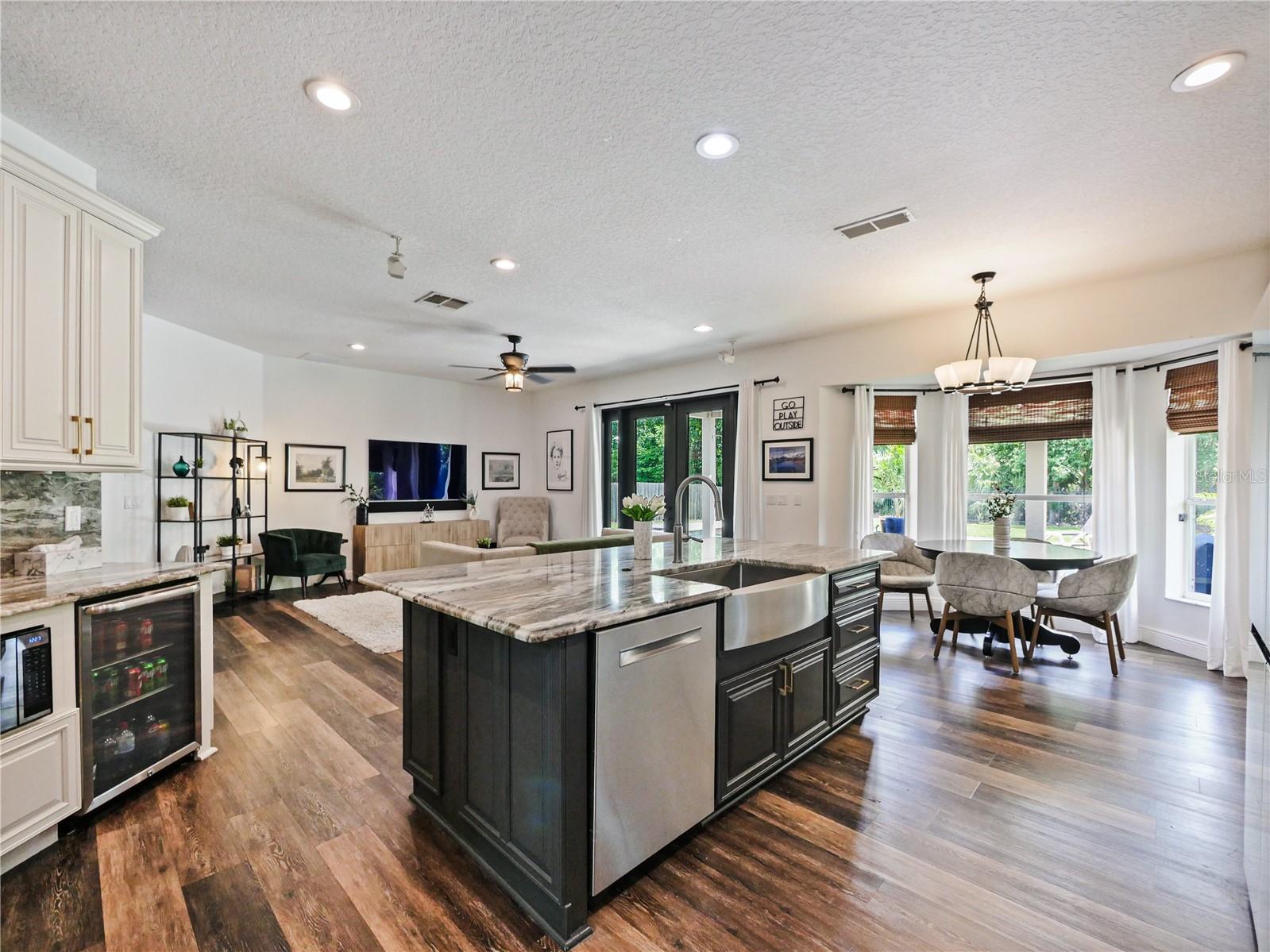 BARRINGTON ESTATES - Residential