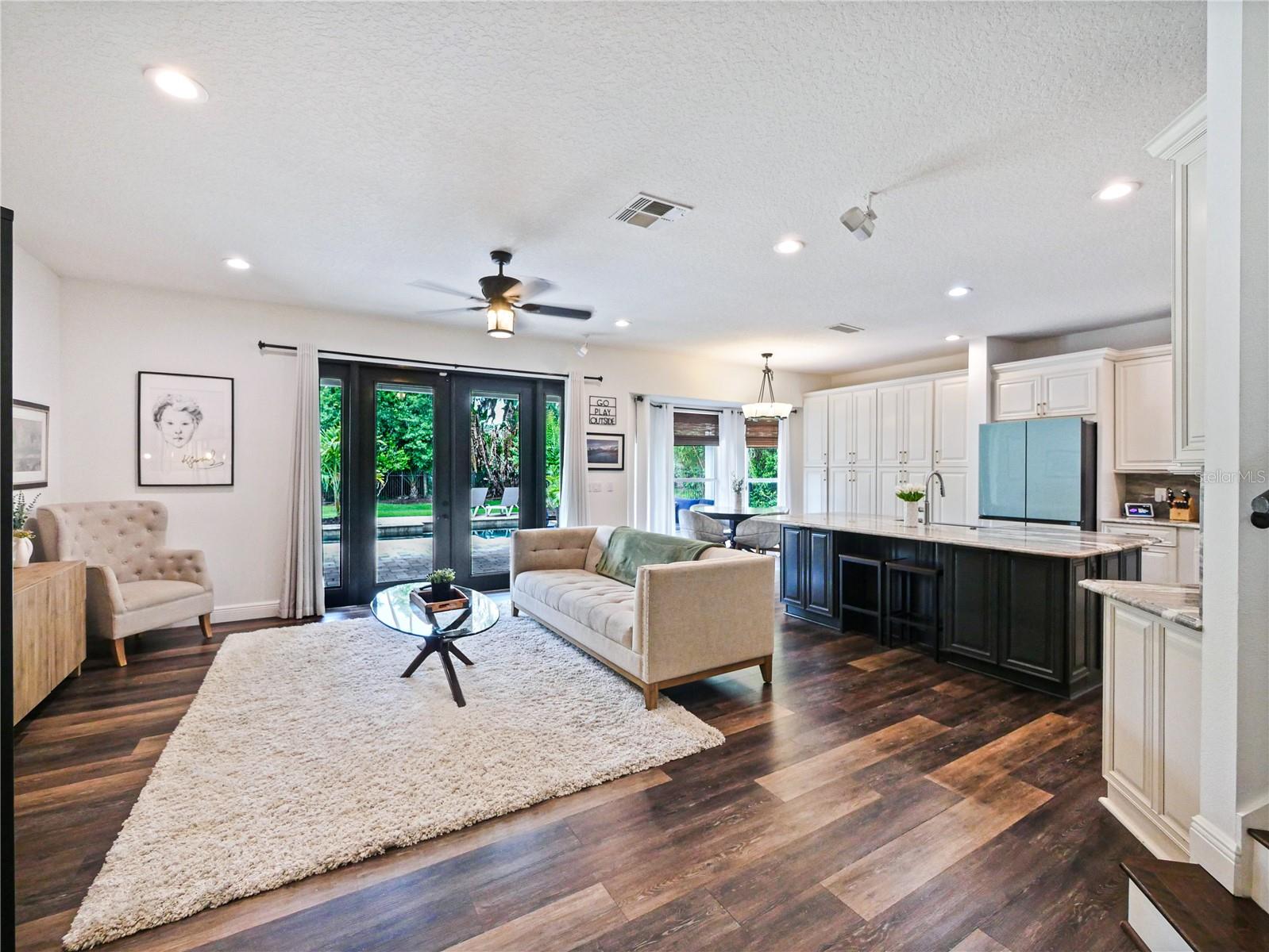 BARRINGTON ESTATES - Residential