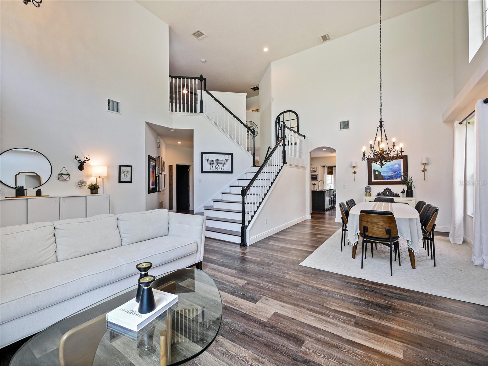 BARRINGTON ESTATES - Residential