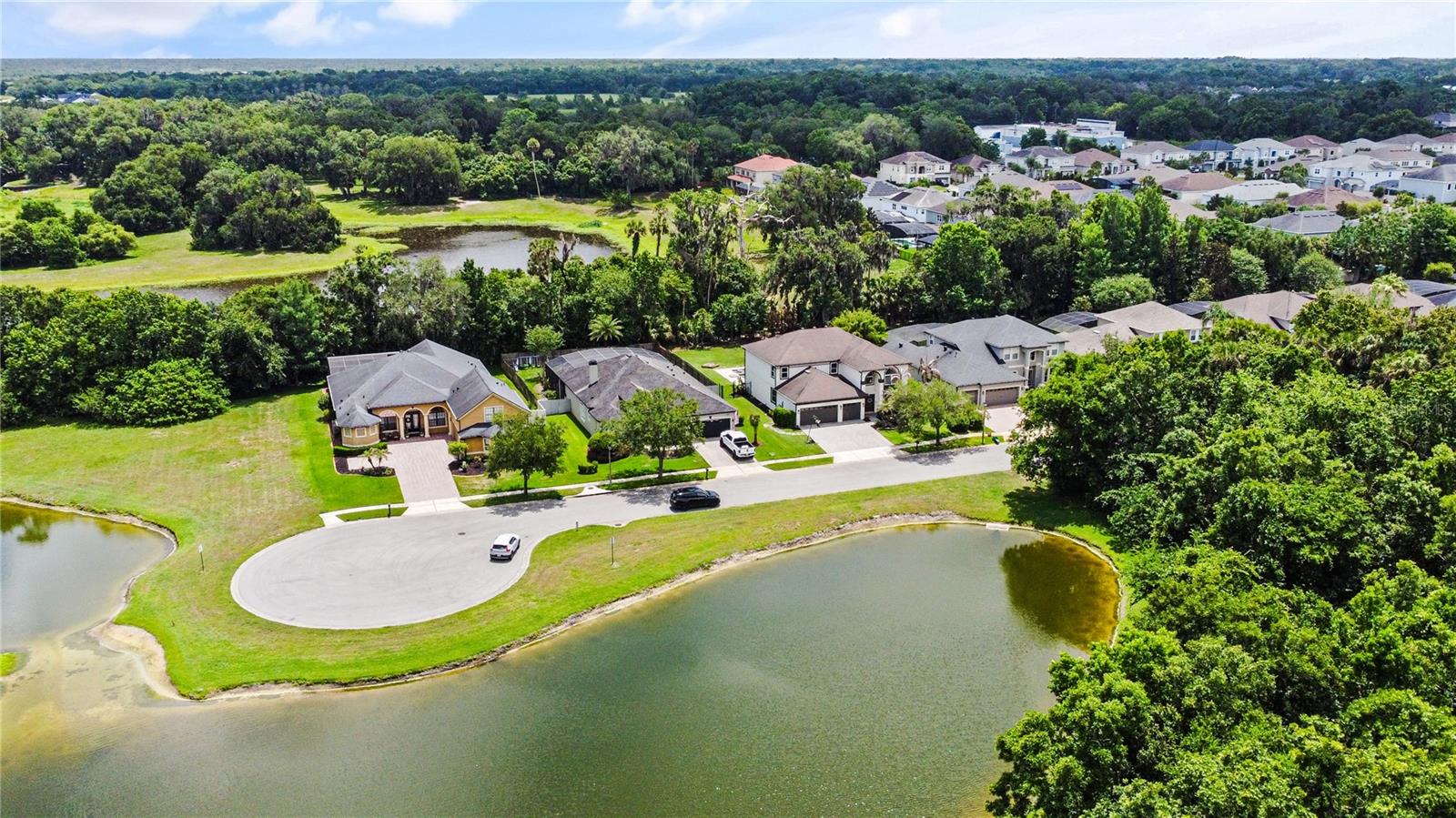 BARRINGTON ESTATES - Residential