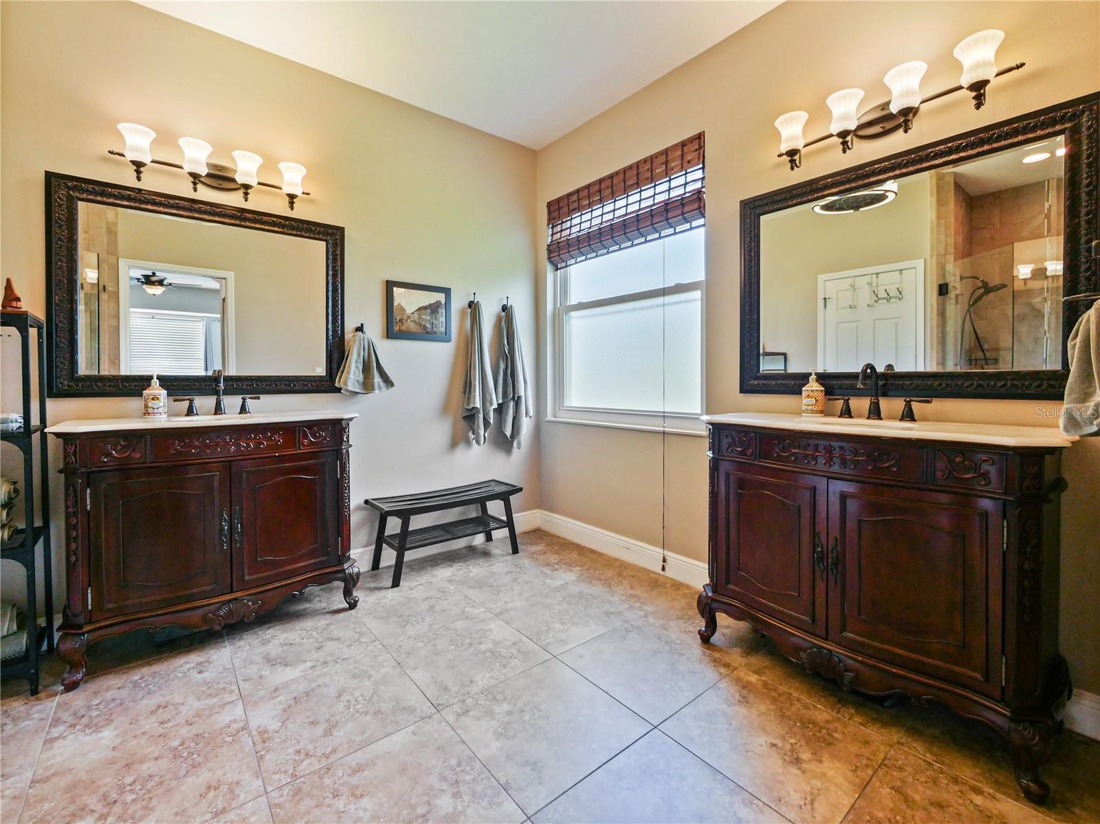 BARRINGTON ESTATES - Residential
