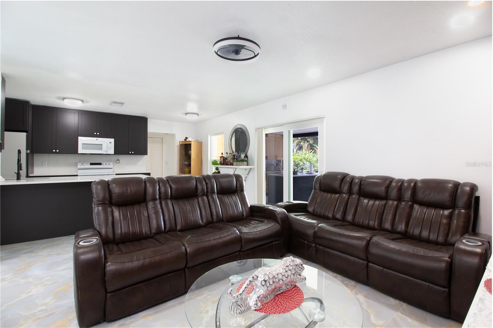 4313 HOLLOW HILL DRIVE
