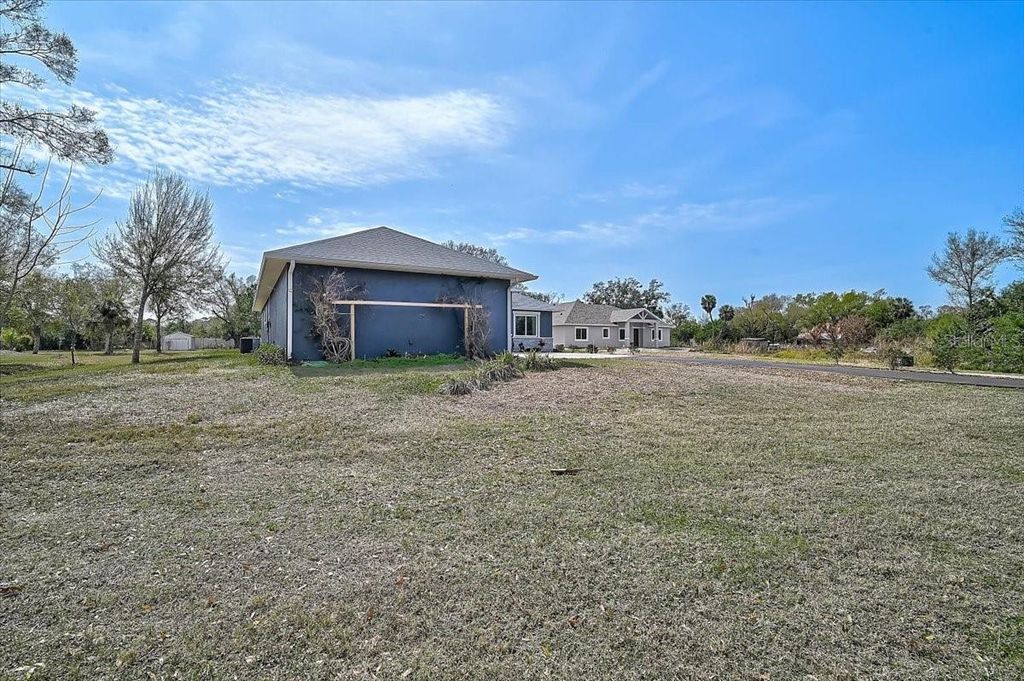 Photo of 4712 34th Avenue E, Bradenton, FL 34208 (MLS # A4682570)