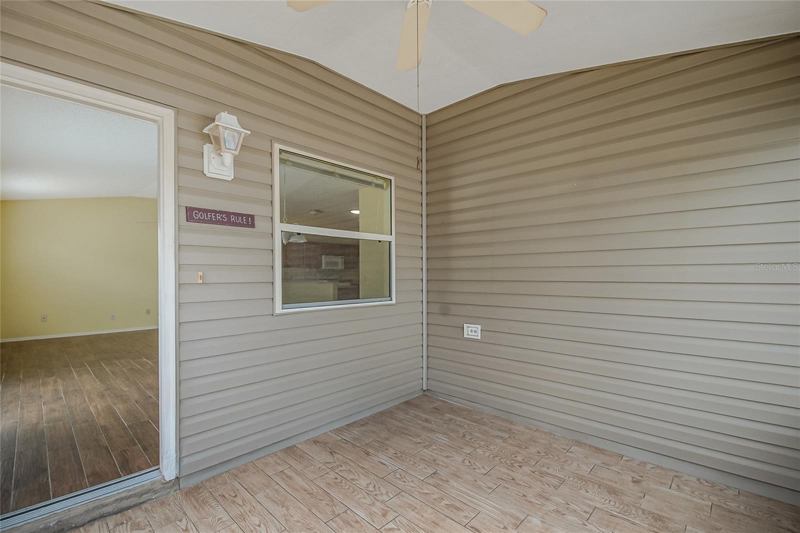 2454 SOUTHERN OAK STREET