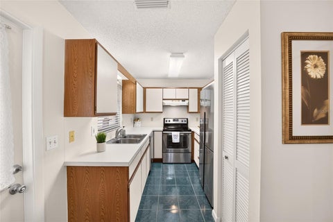 Tiny photo for 9439 SW 85th Ave Road #B, Ocala, FL 34481 (MLS # OM734785)