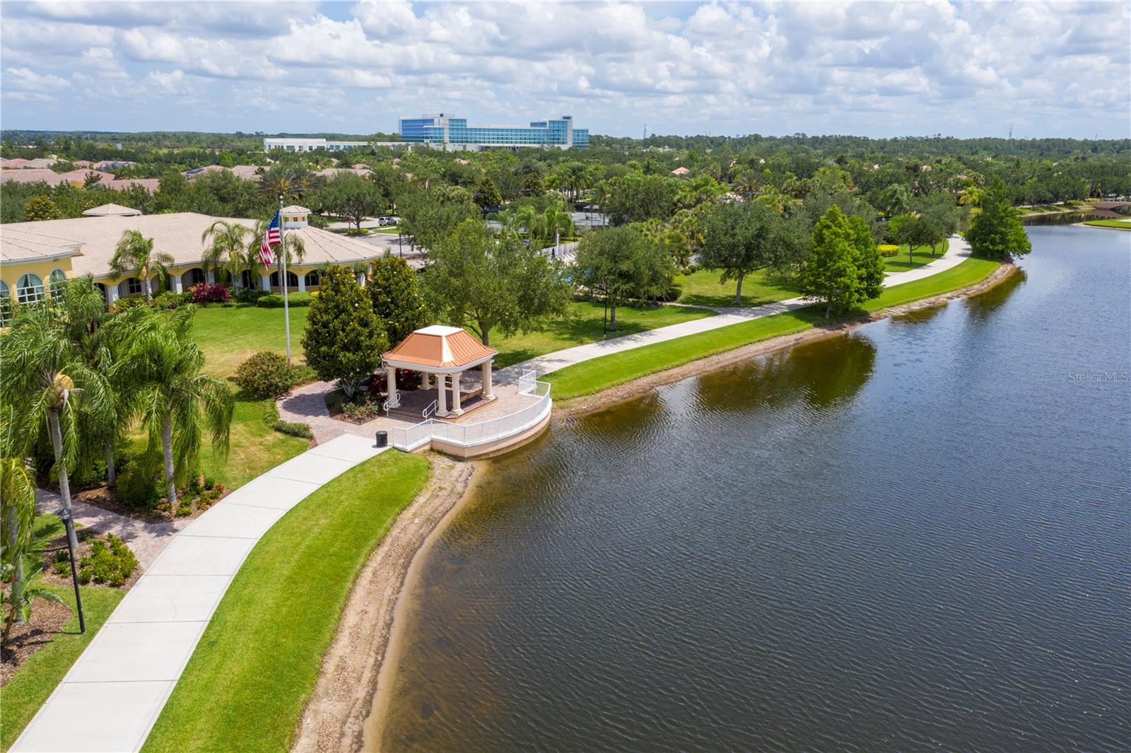 VILLAGEWALK/LK NONAB - Residential