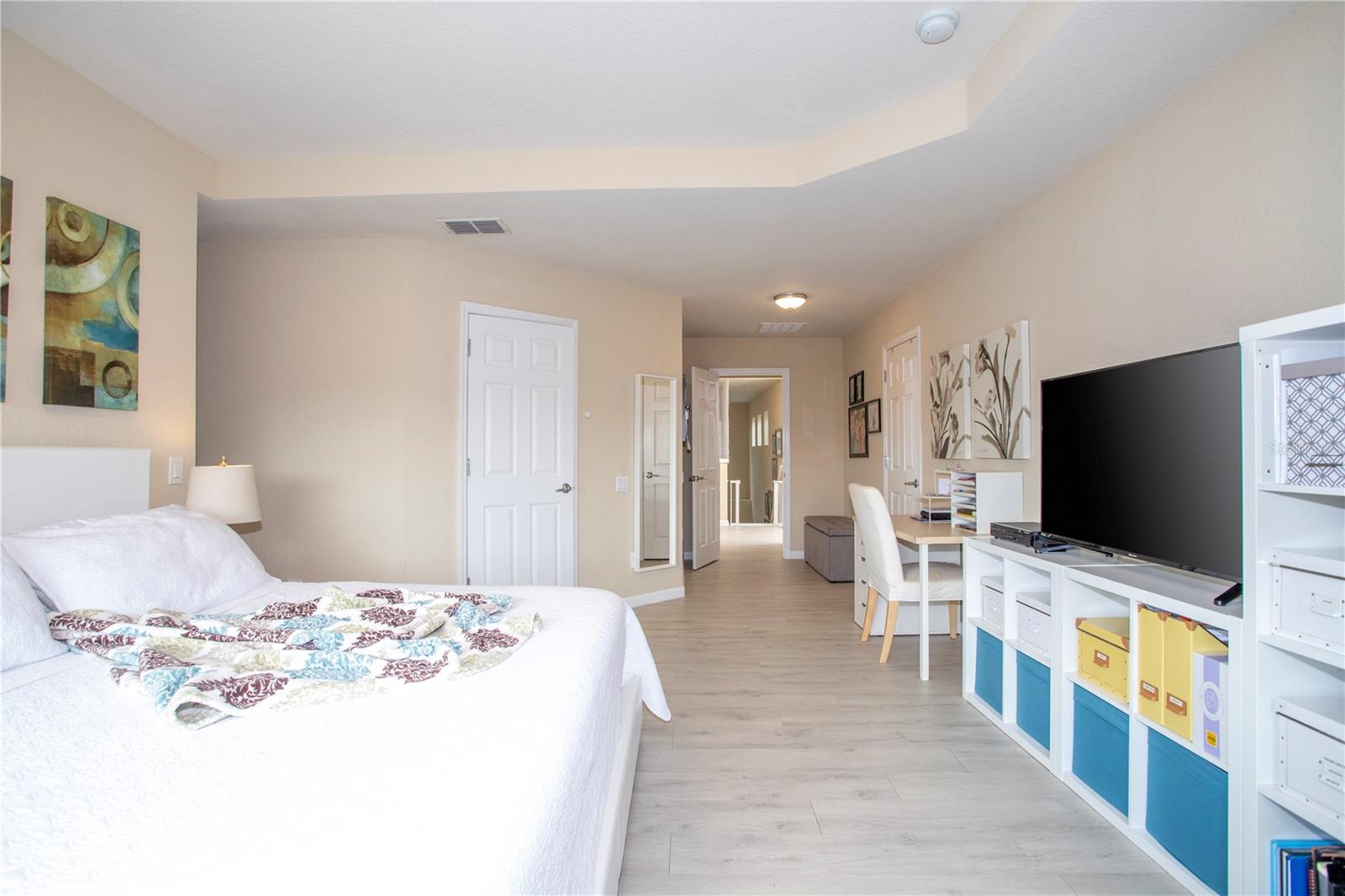 VILLAGEWALK/LK NONAB - Residential