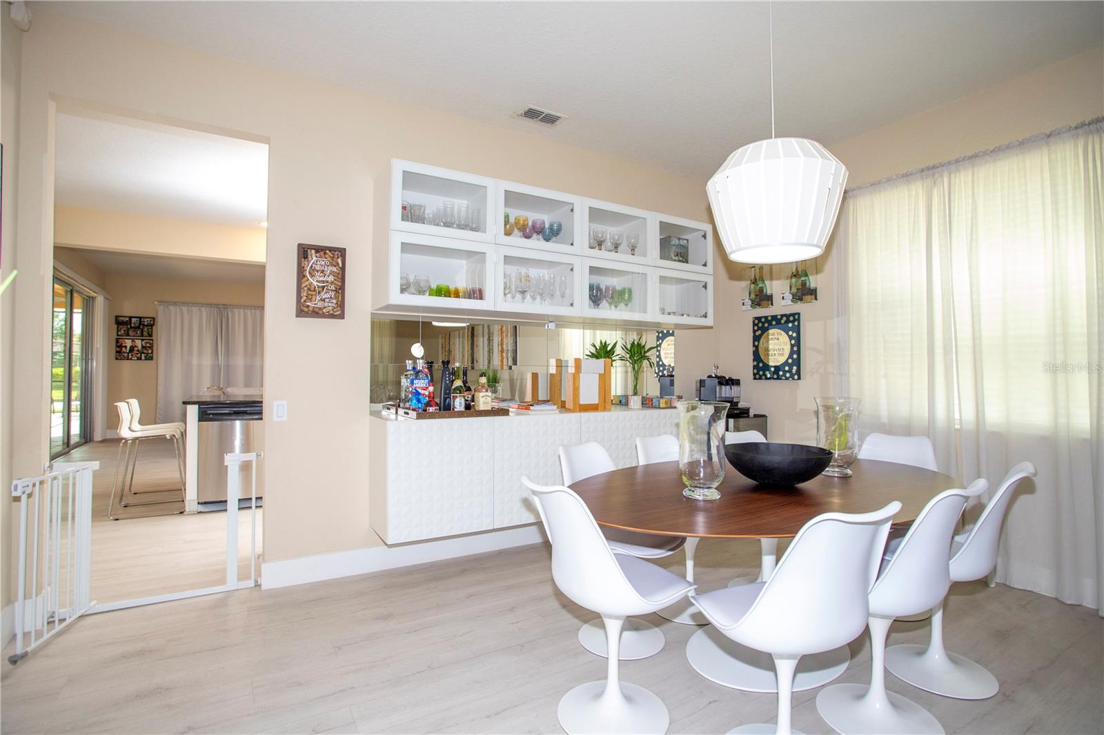 VILLAGEWALK/LK NONAB - Residential