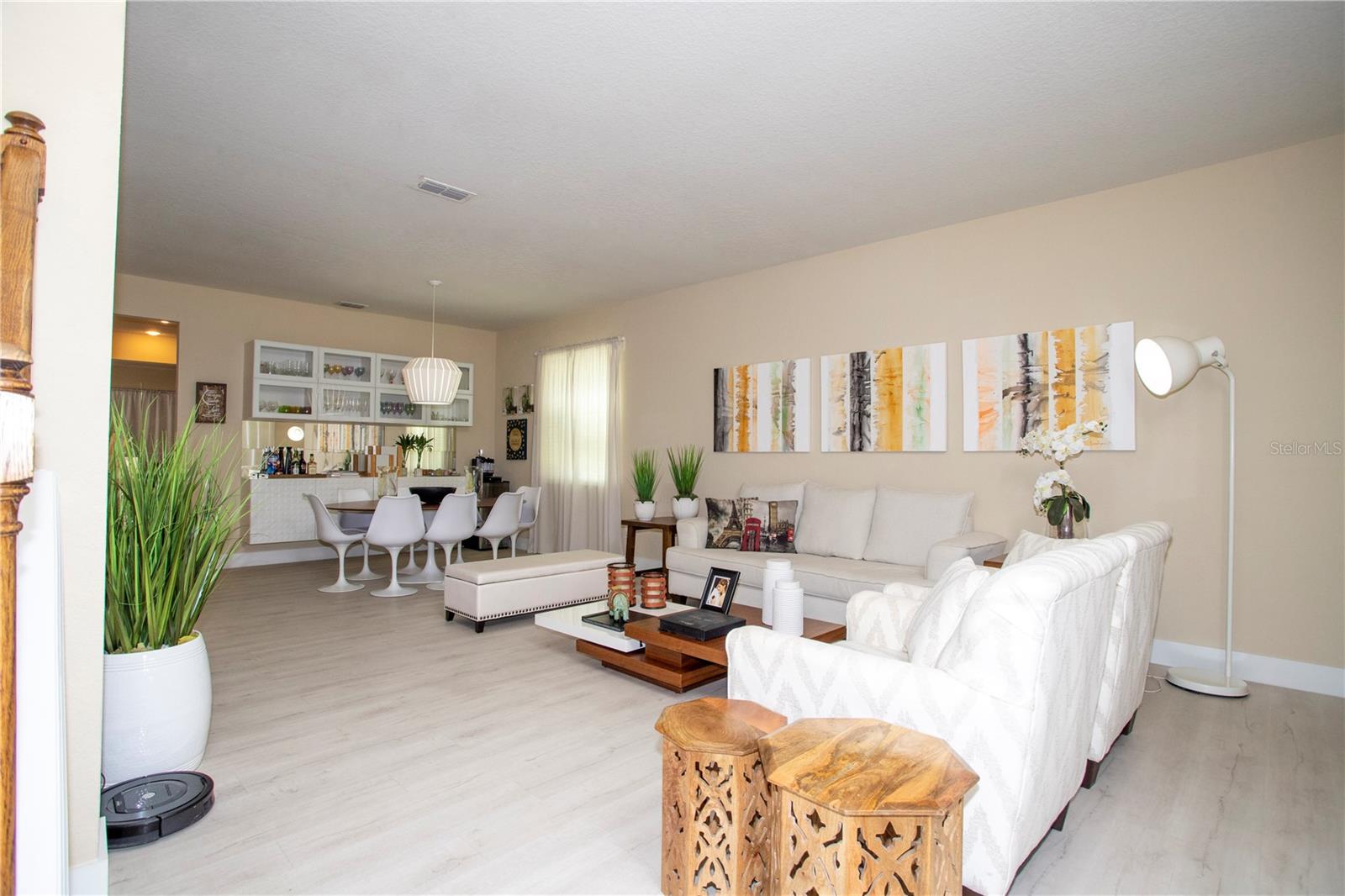 VILLAGEWALK/LK NONAB - Residential