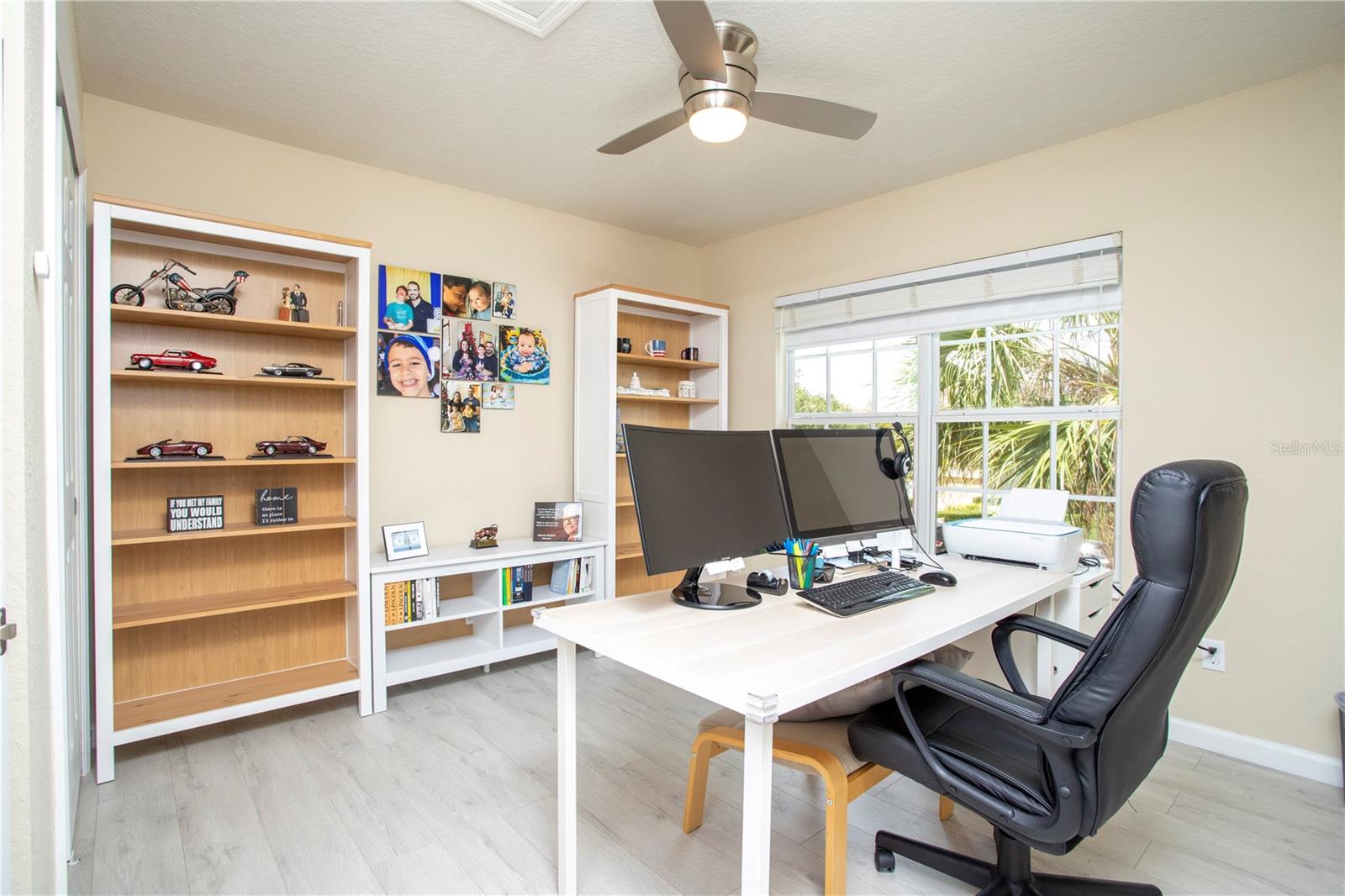 VILLAGEWALK/LK NONAB - Residential