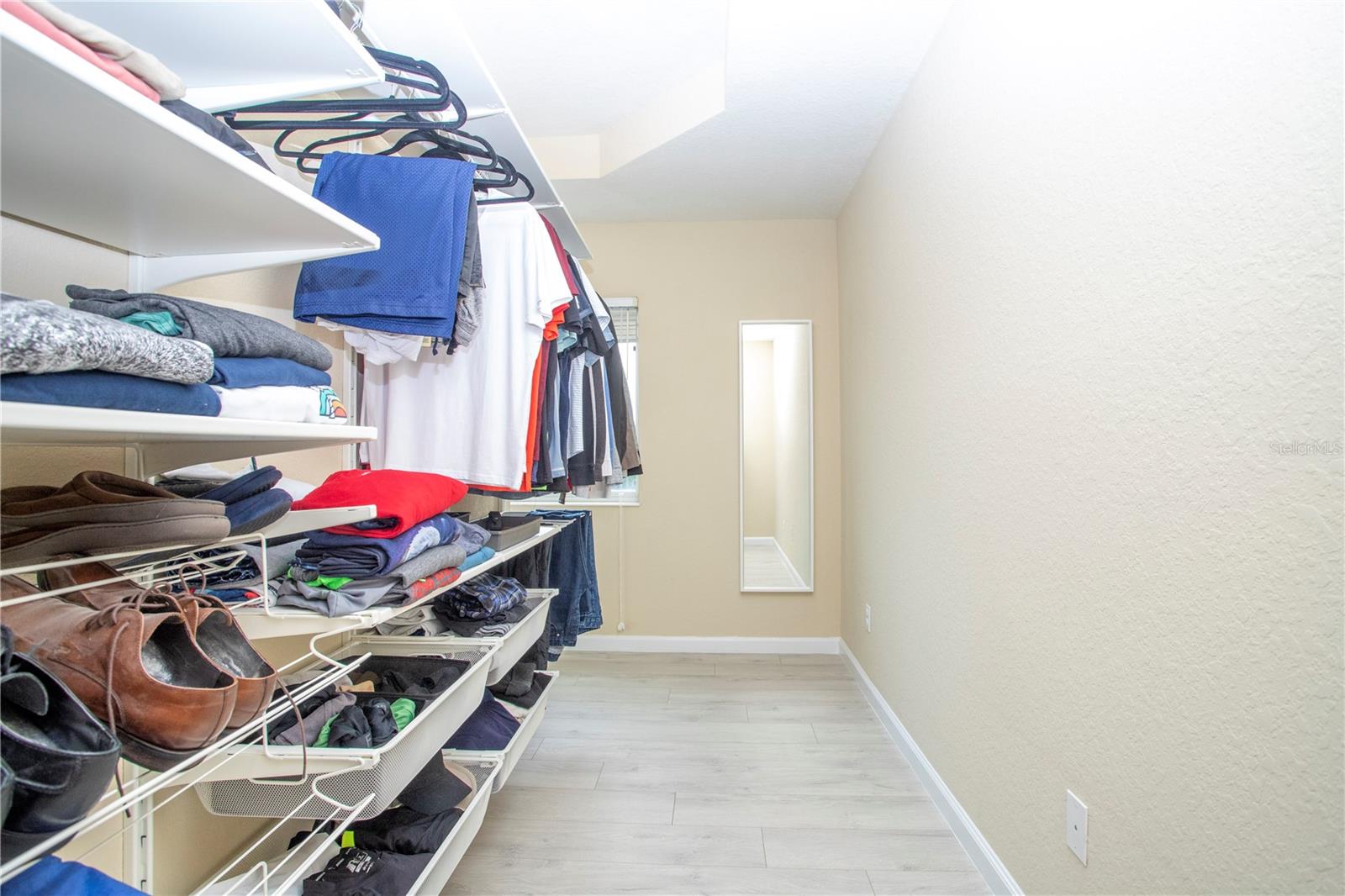 VILLAGEWALK/LK NONAB - Residential