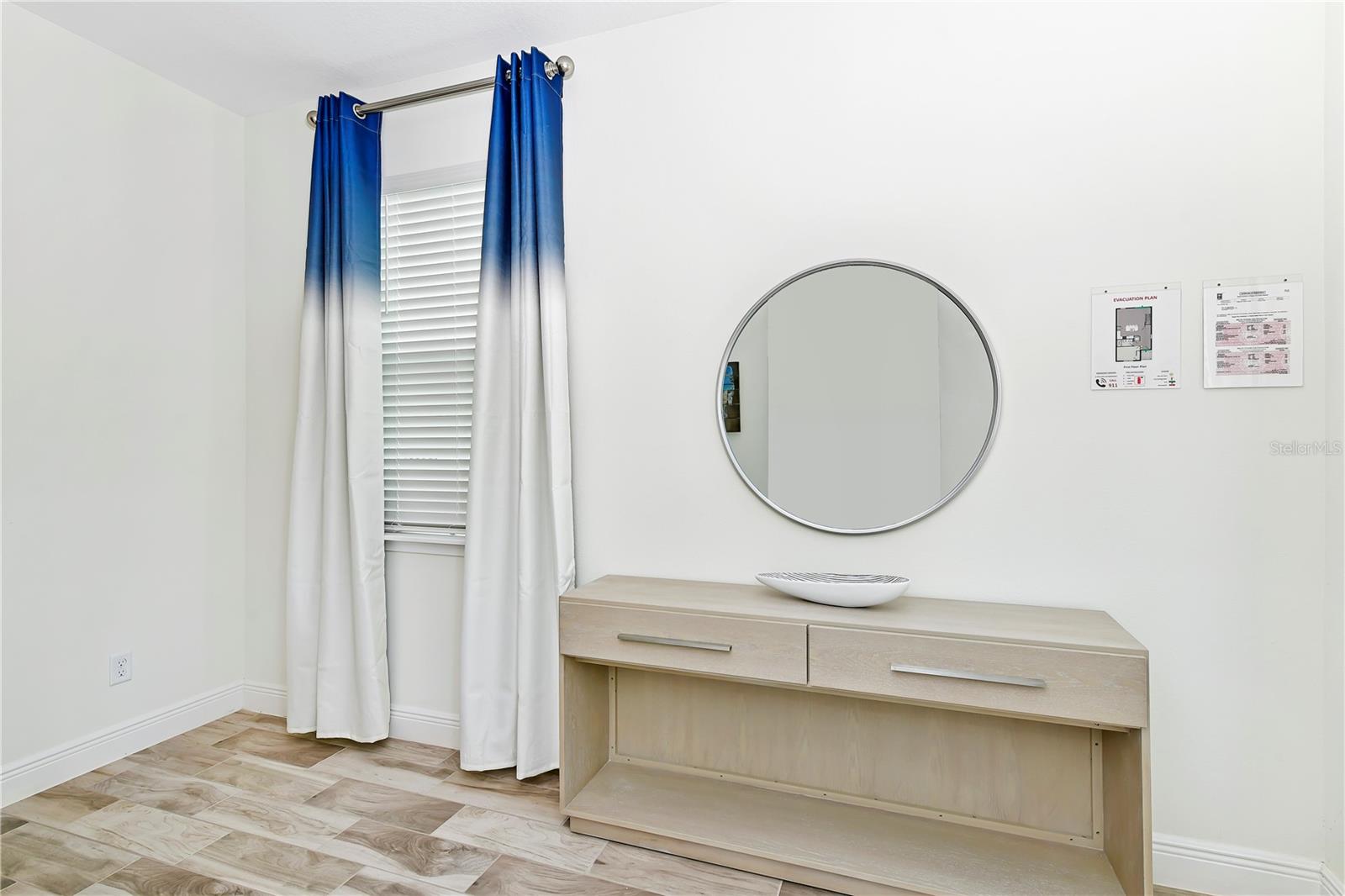 ROLLING OAKS PH 7 - Residential Lease