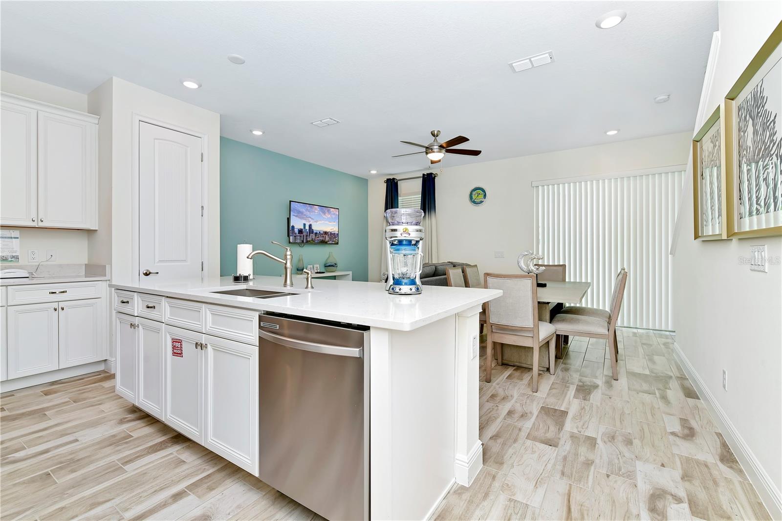 ROLLING OAKS PH 7 - Residential Lease