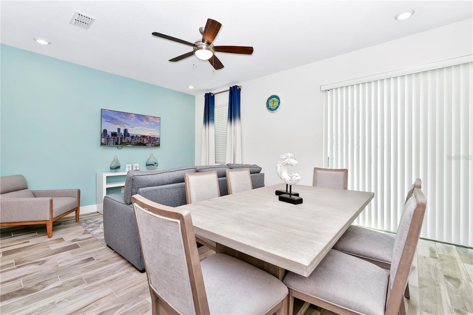 ROLLING OAKS PH 7 - Residential Lease