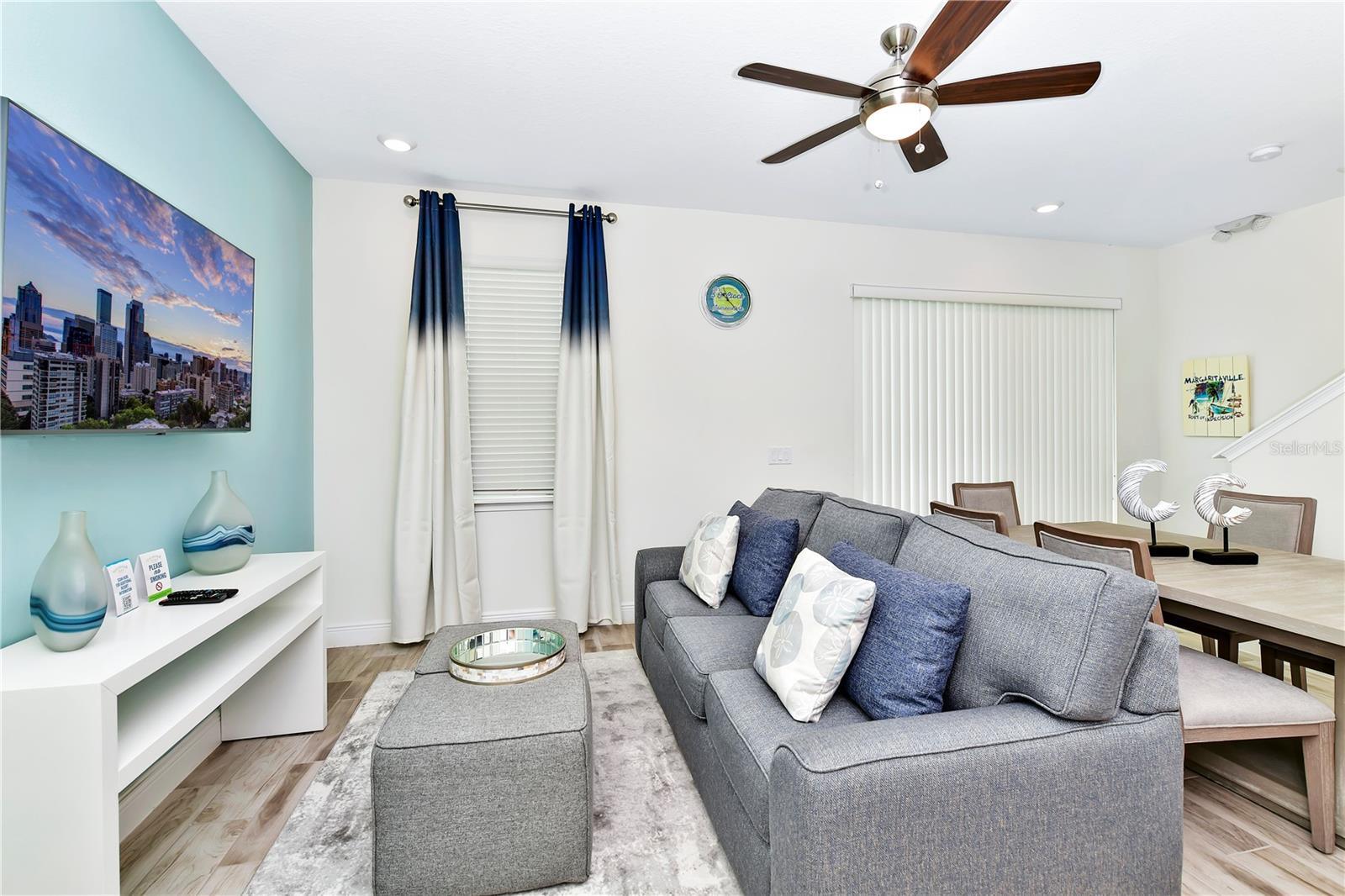 ROLLING OAKS PH 7 - Residential Lease