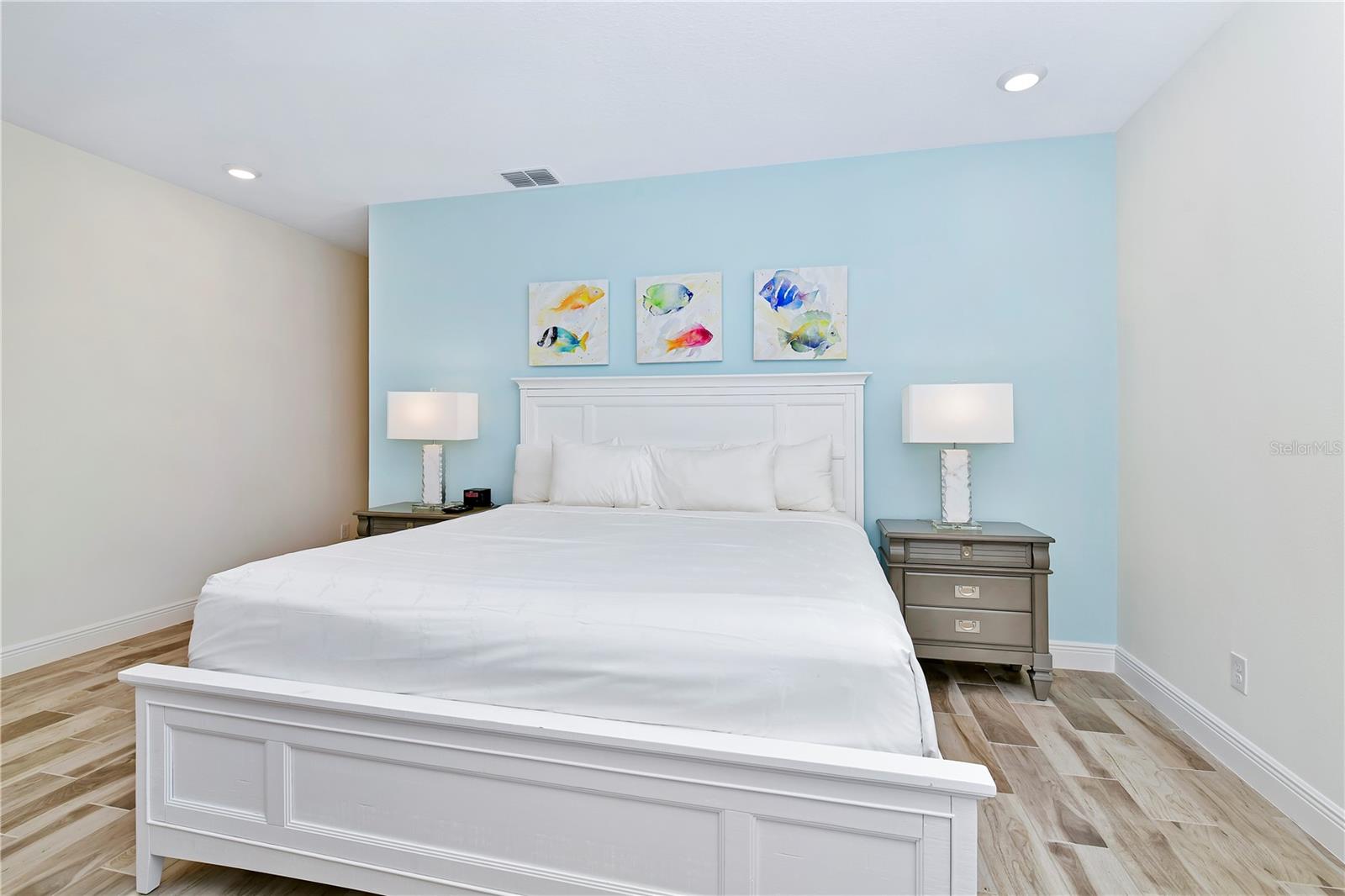 ROLLING OAKS PH 7 - Residential Lease