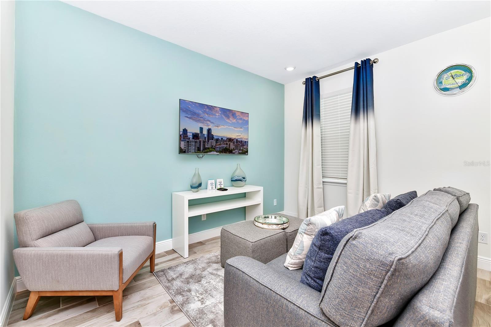 ROLLING OAKS PH 7 - Residential Lease