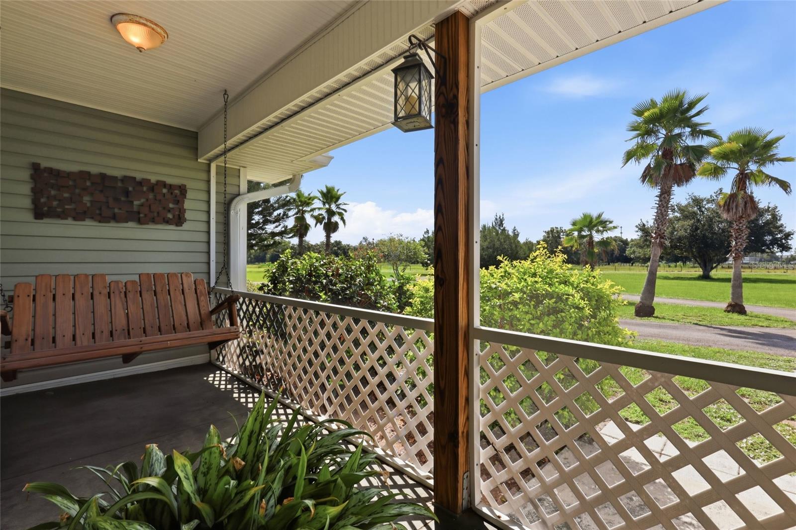 1277 SW EAST CREEK TRAIL