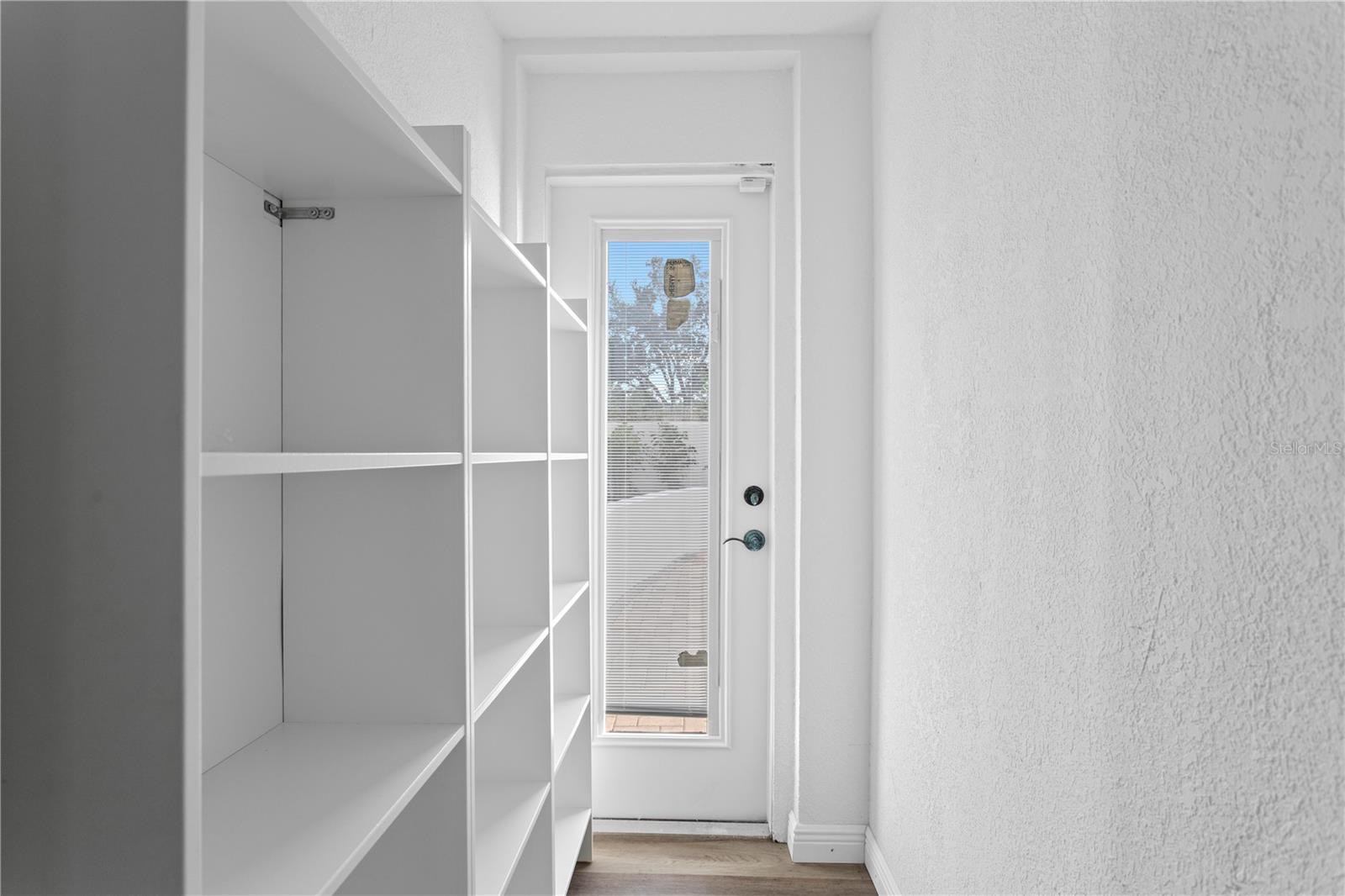 SUNSET PARK - Residential Lease