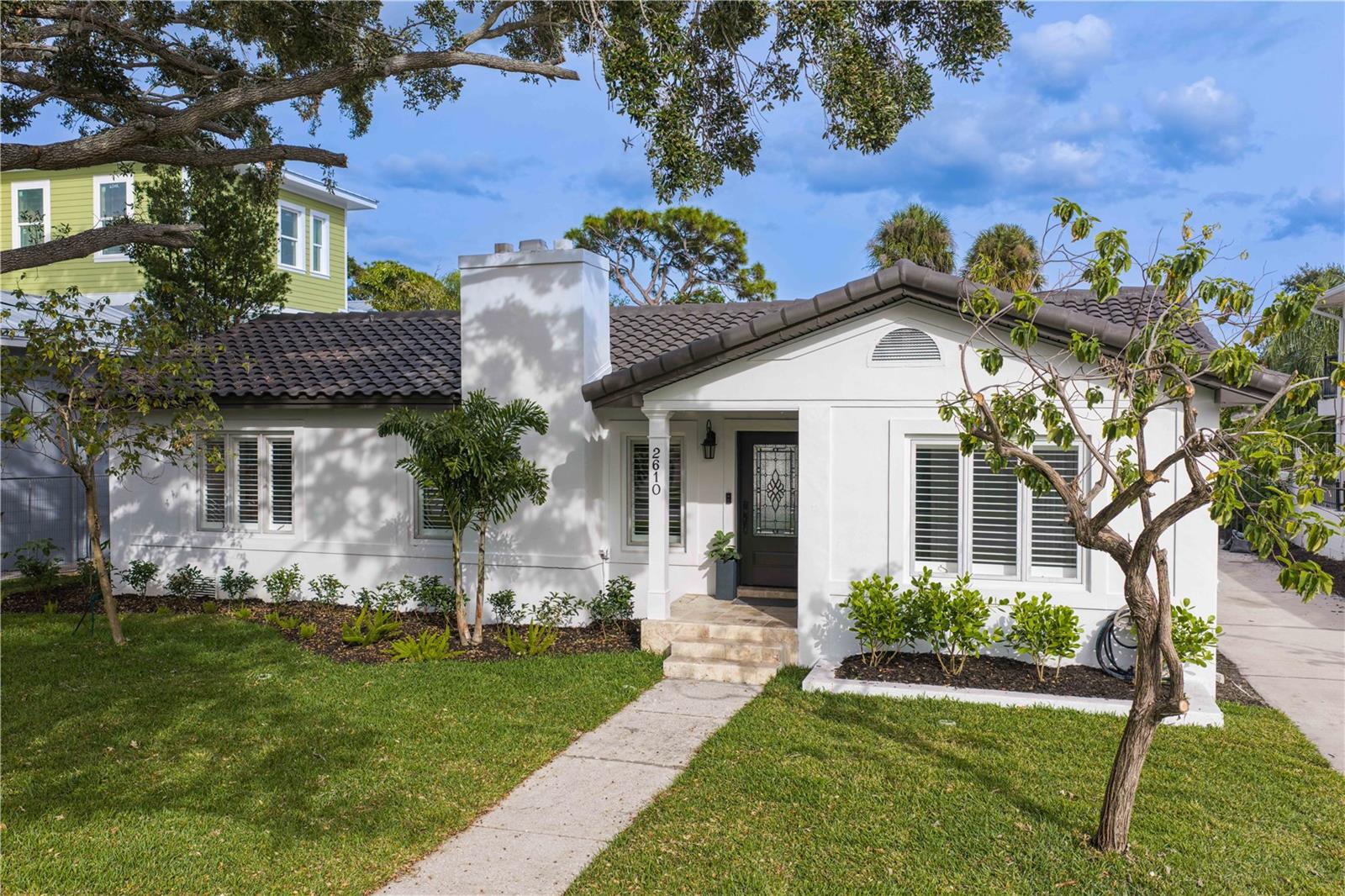 SUNSET PARK - Residential Lease