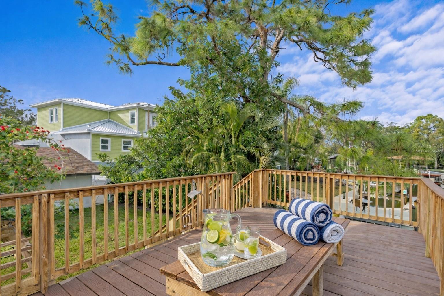 SUNSET PARK - Residential Lease