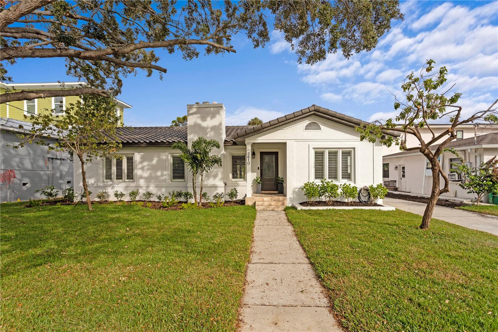 SUNSET PARK - Residential Lease