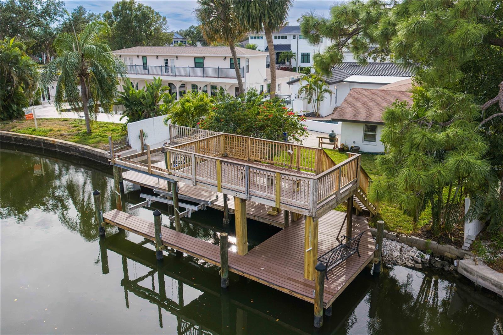 SUNSET PARK - Residential Lease